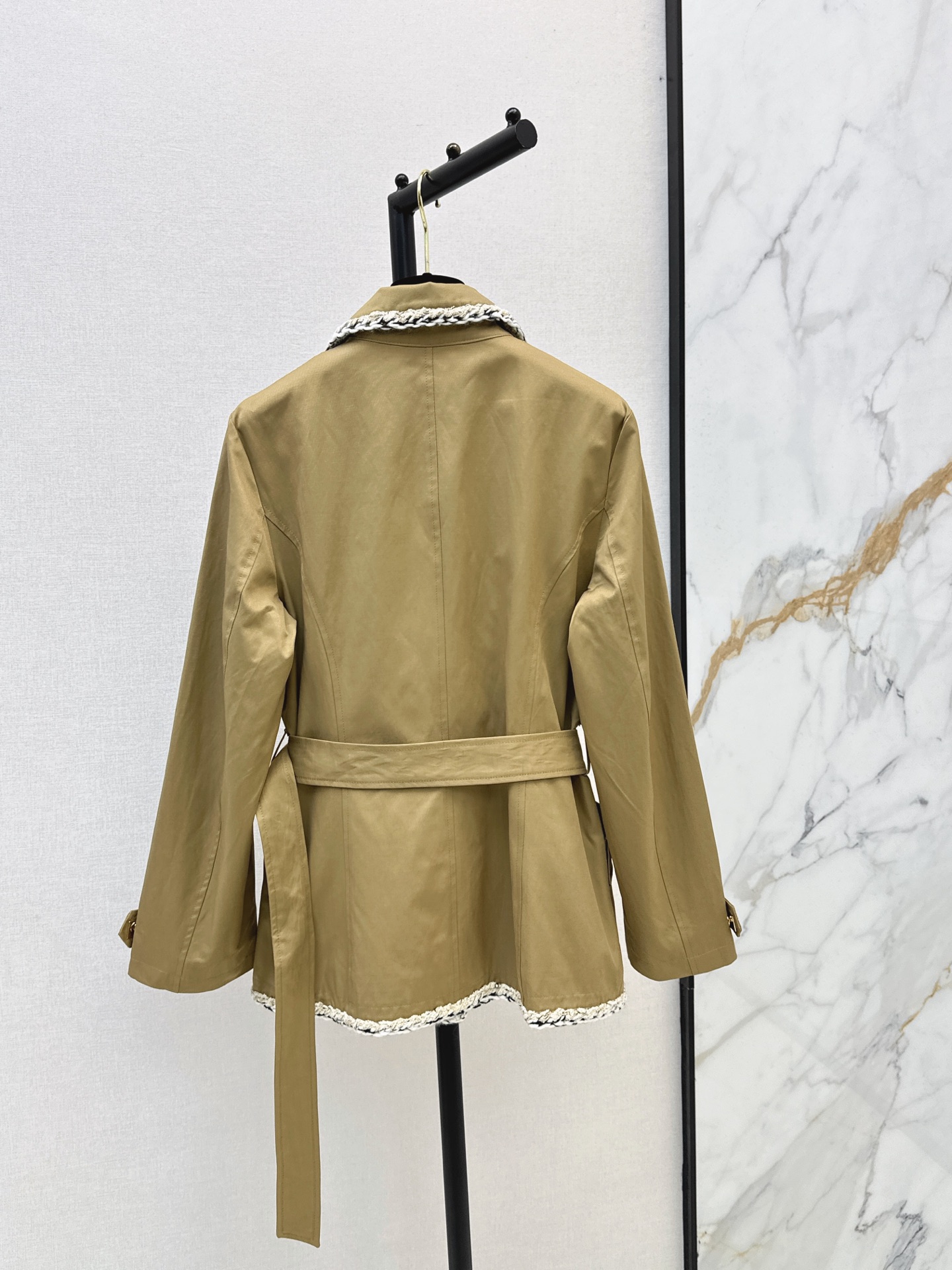 Chan 26fw belted cropped trench coats