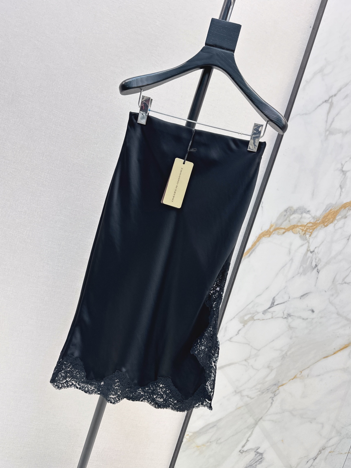 ES 26ss lace contract satin skirt