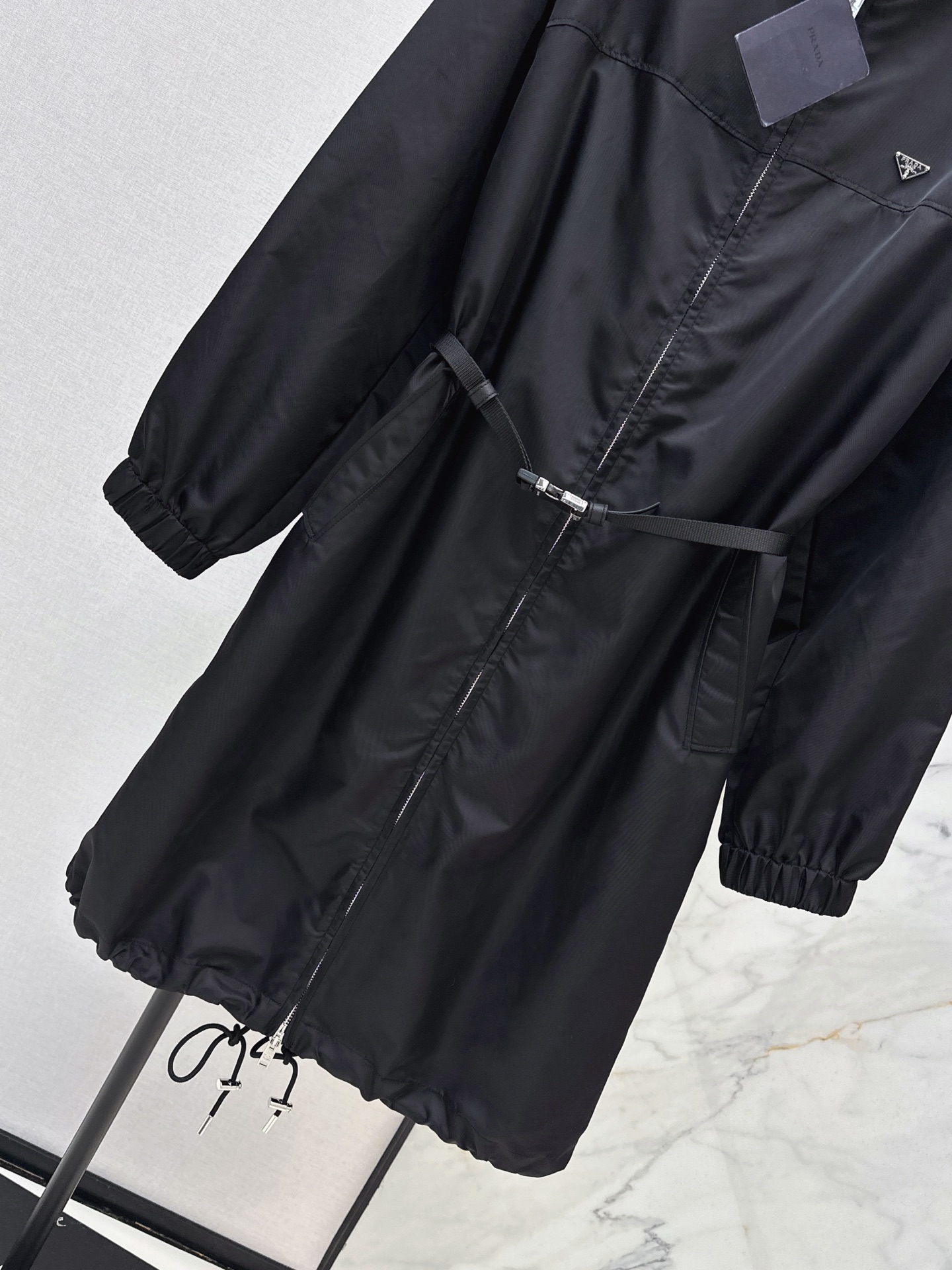 Pra 26fw long hooded zip jacket