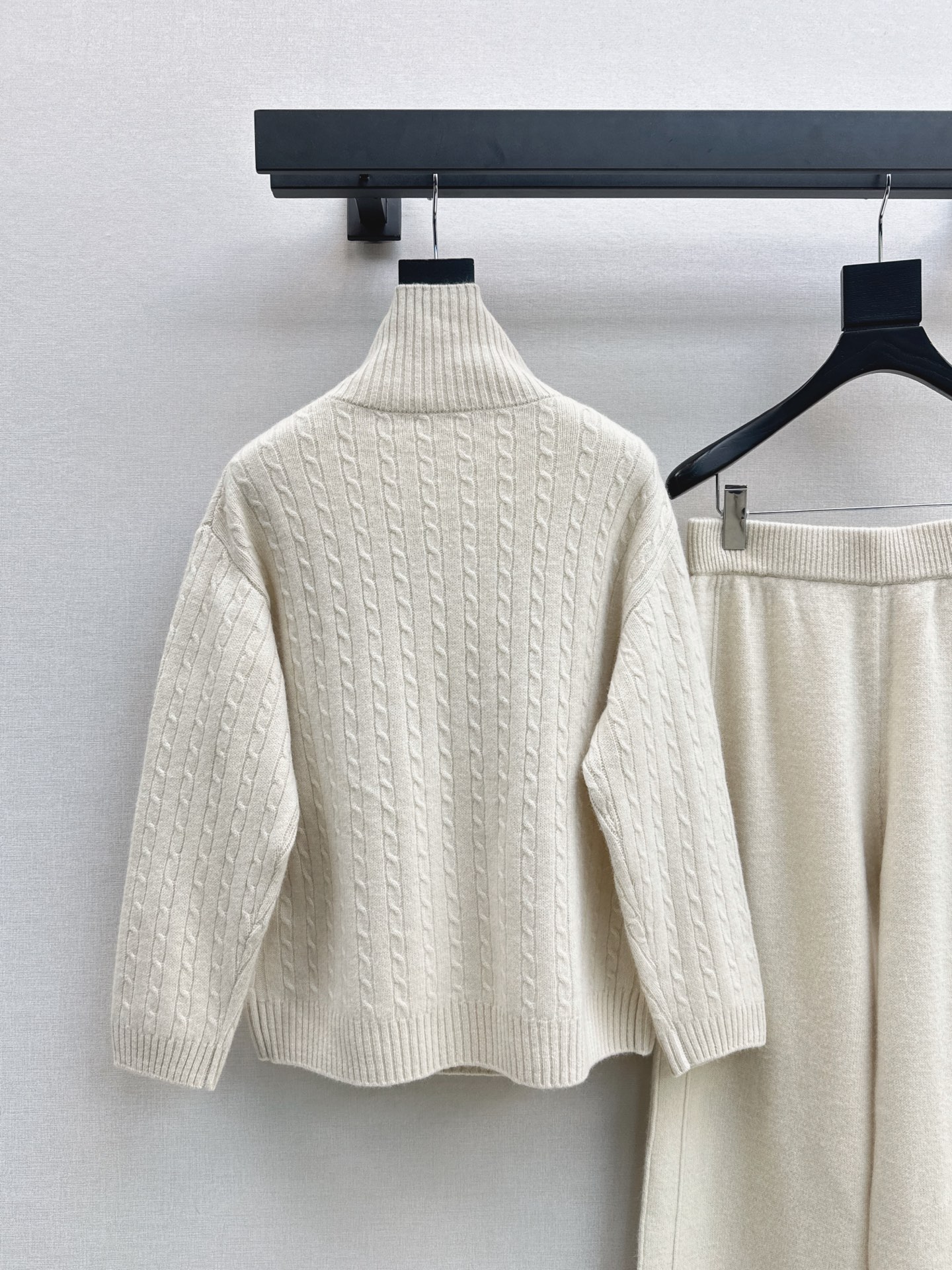 Max 26fw wool sweater pants sets