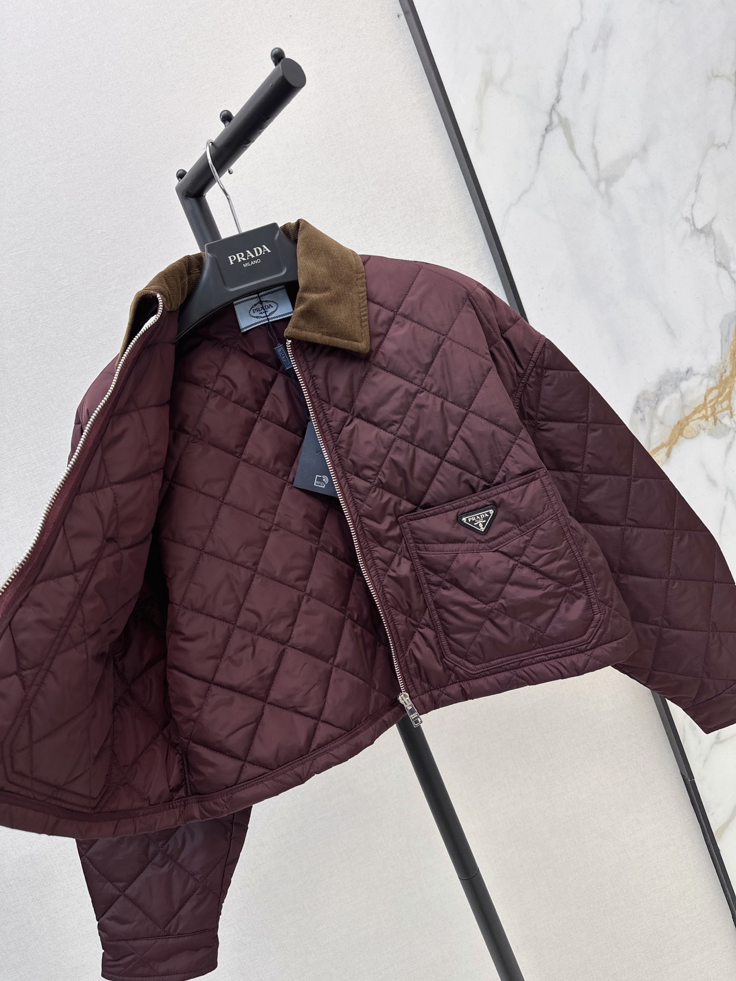 Pra 26fw cropped padded jacket