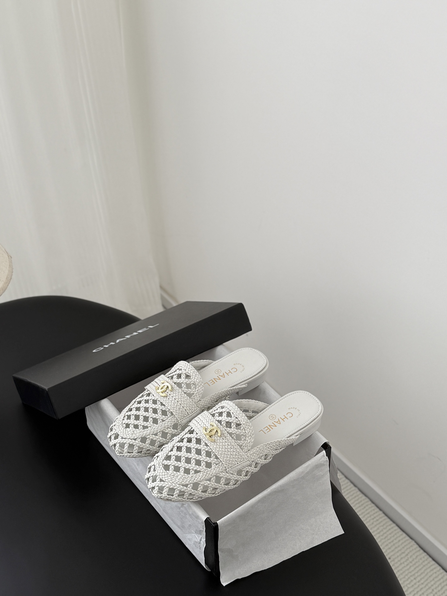 Chan 26ss woven slippers