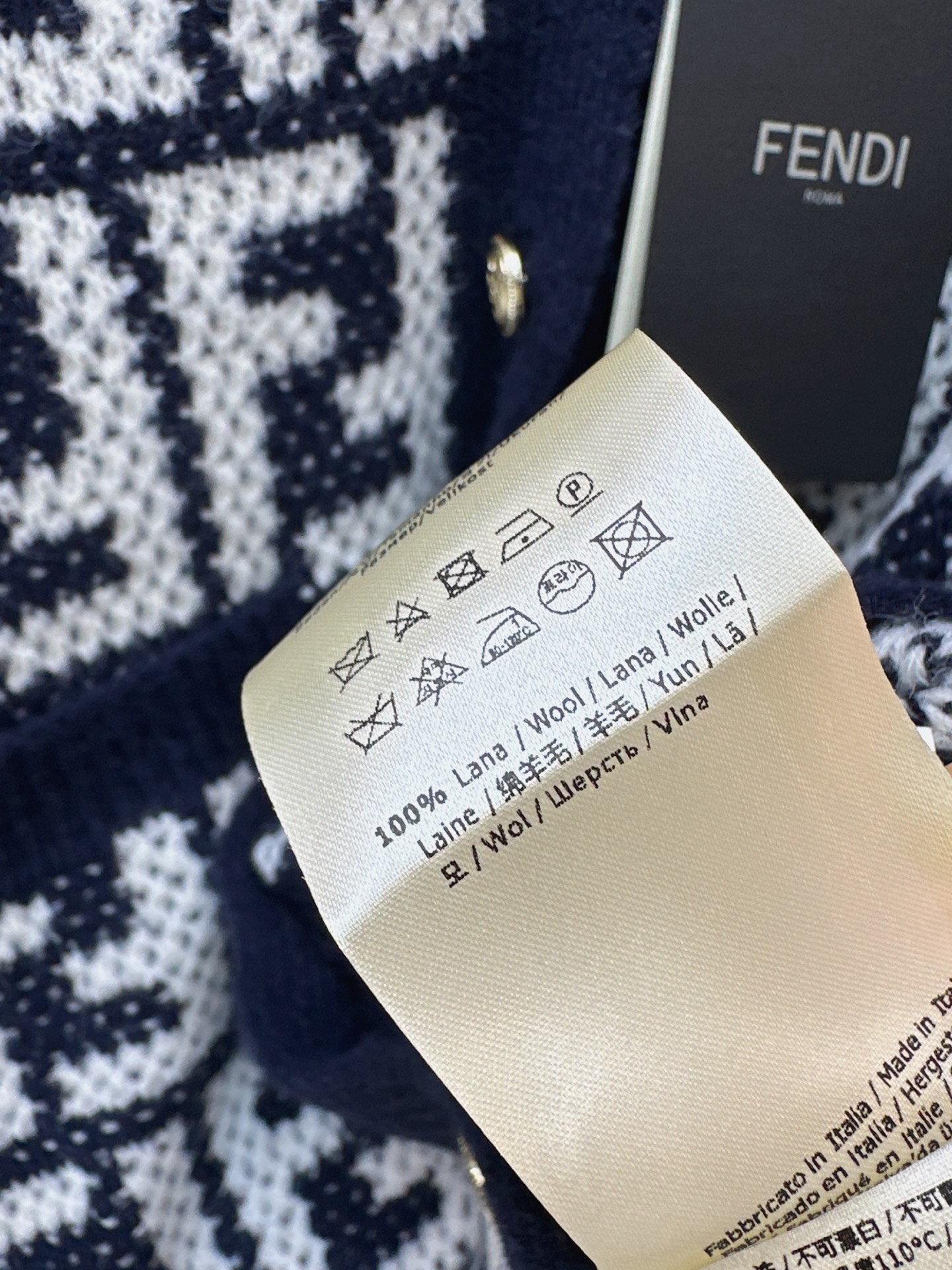 Fen 26fw jacquard cardigan