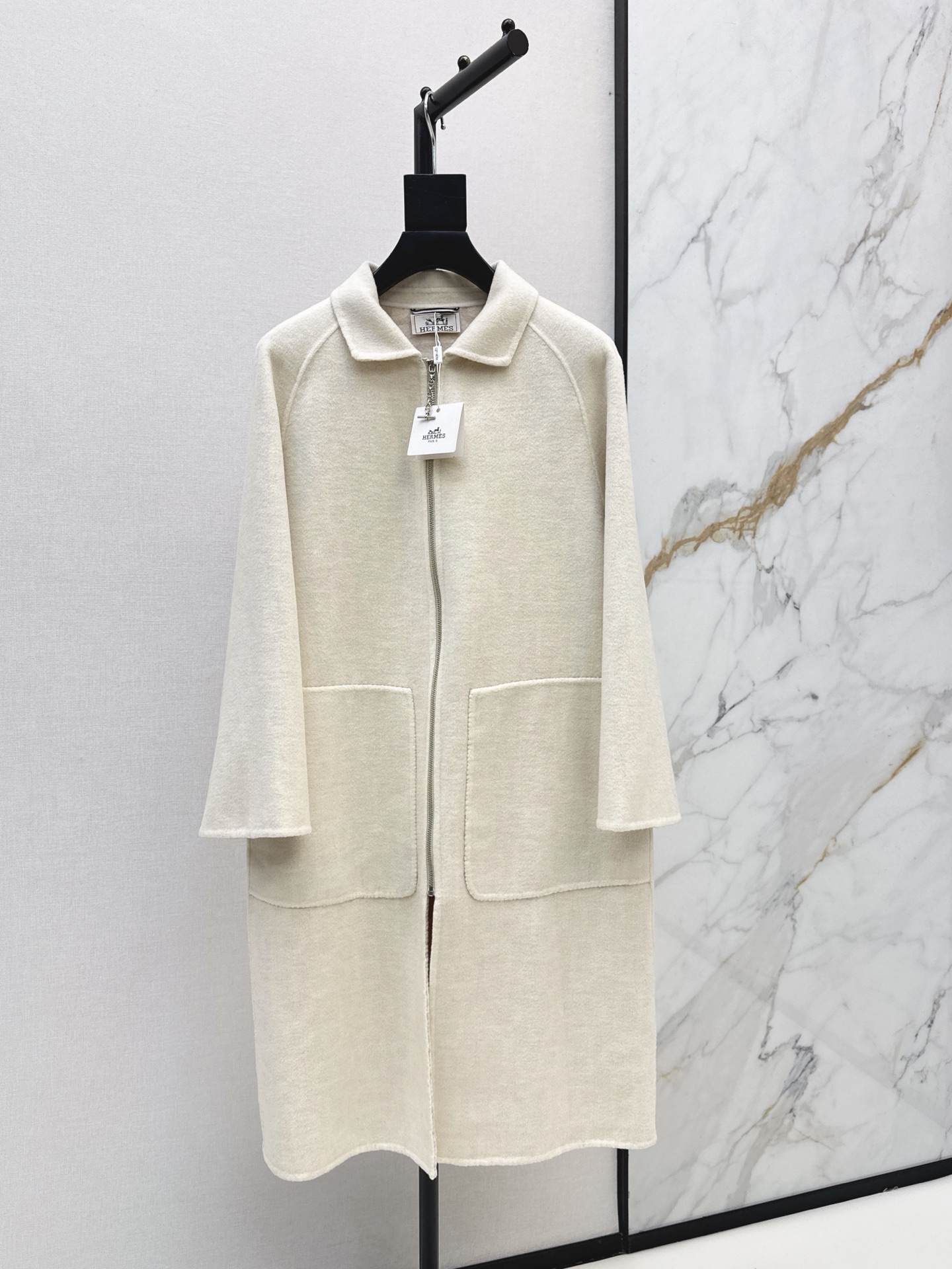 Her 26fw cashmere zip-up overcoats