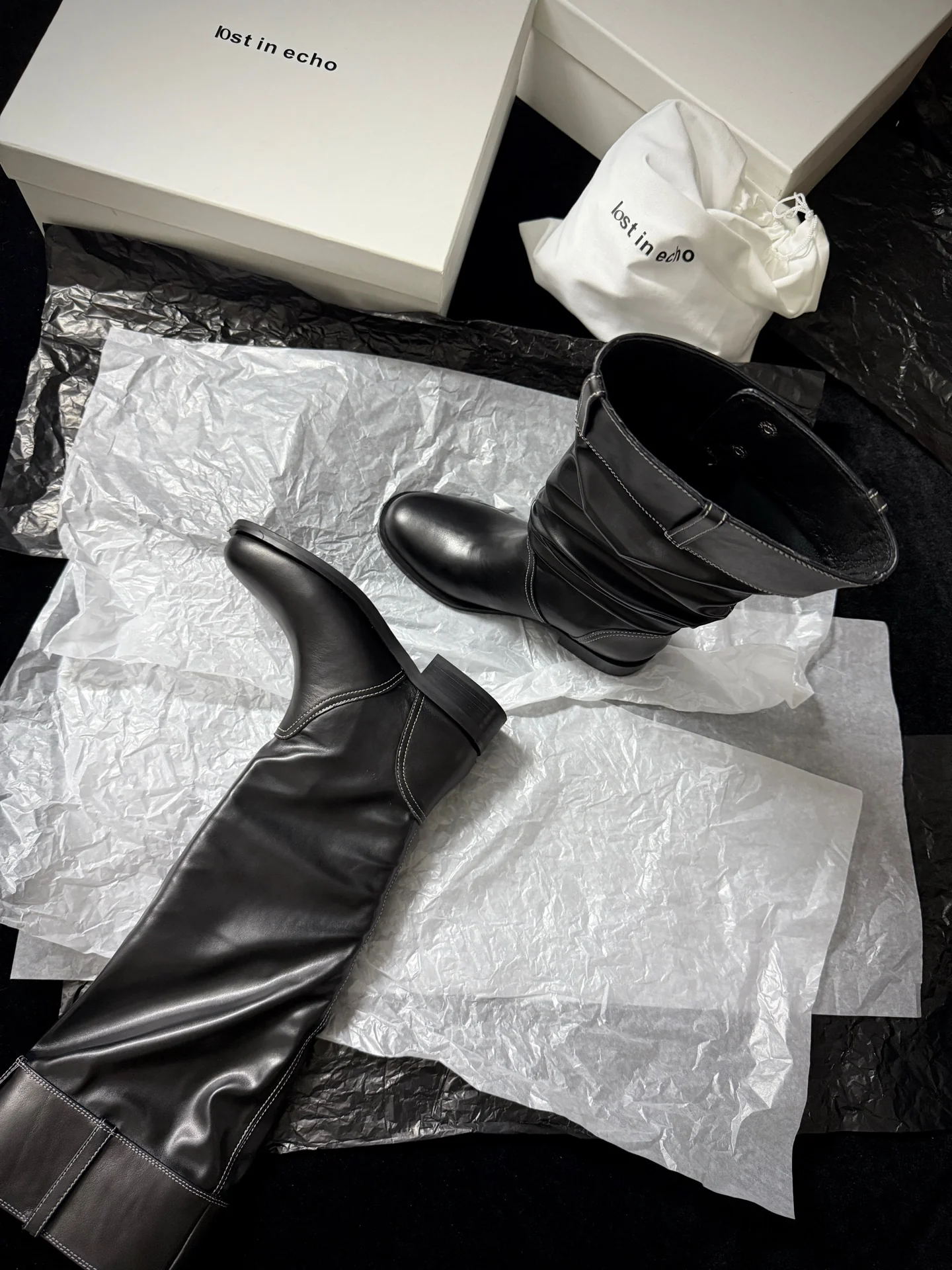 Lost 25fw slouch boots