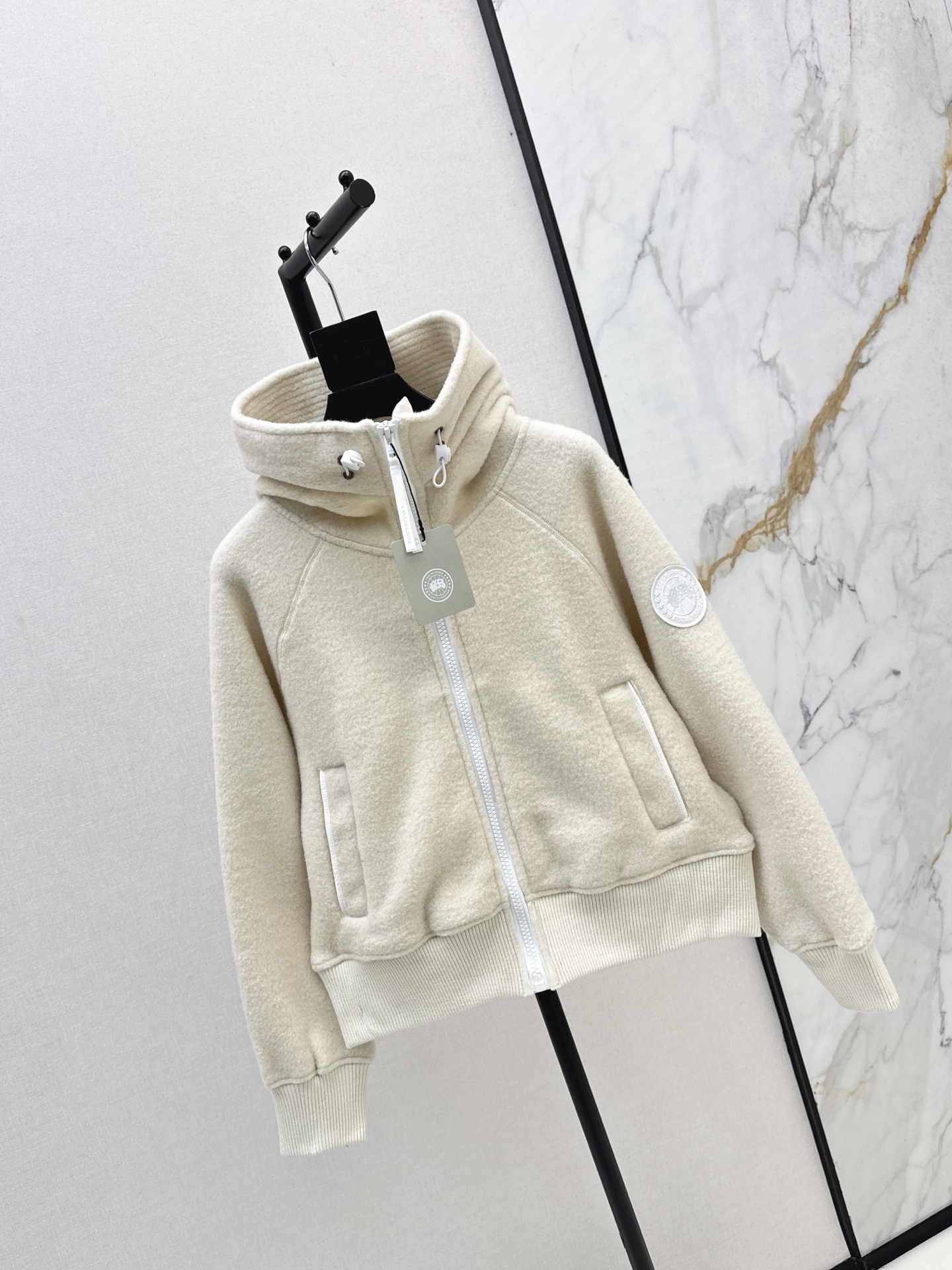 Can 26fw hooded jacket