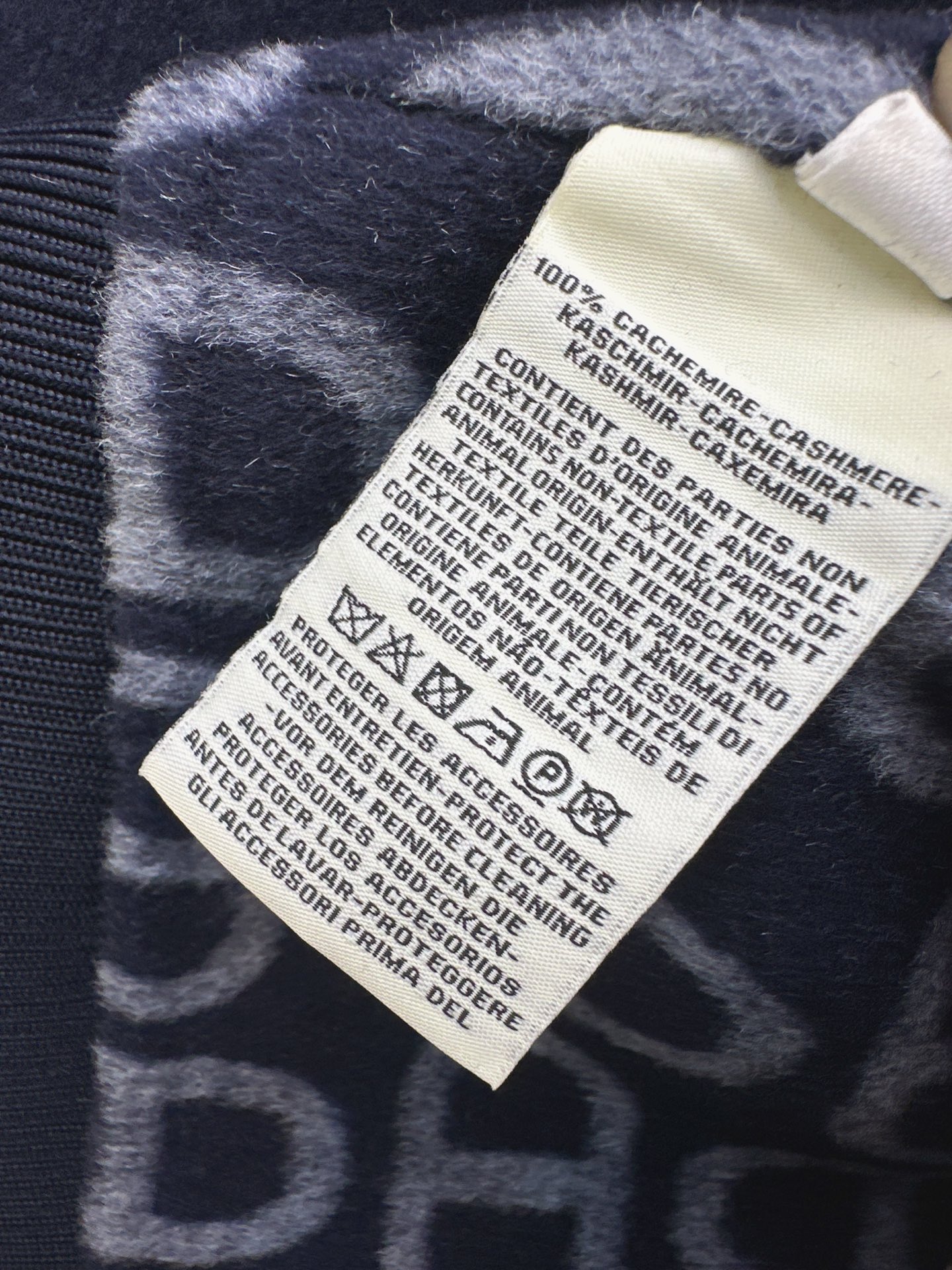 Her 26fw cropped jacket