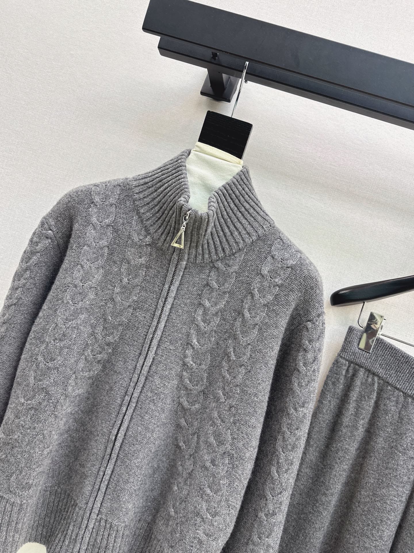 Max 26fw jacquard knit cardigan pants sets