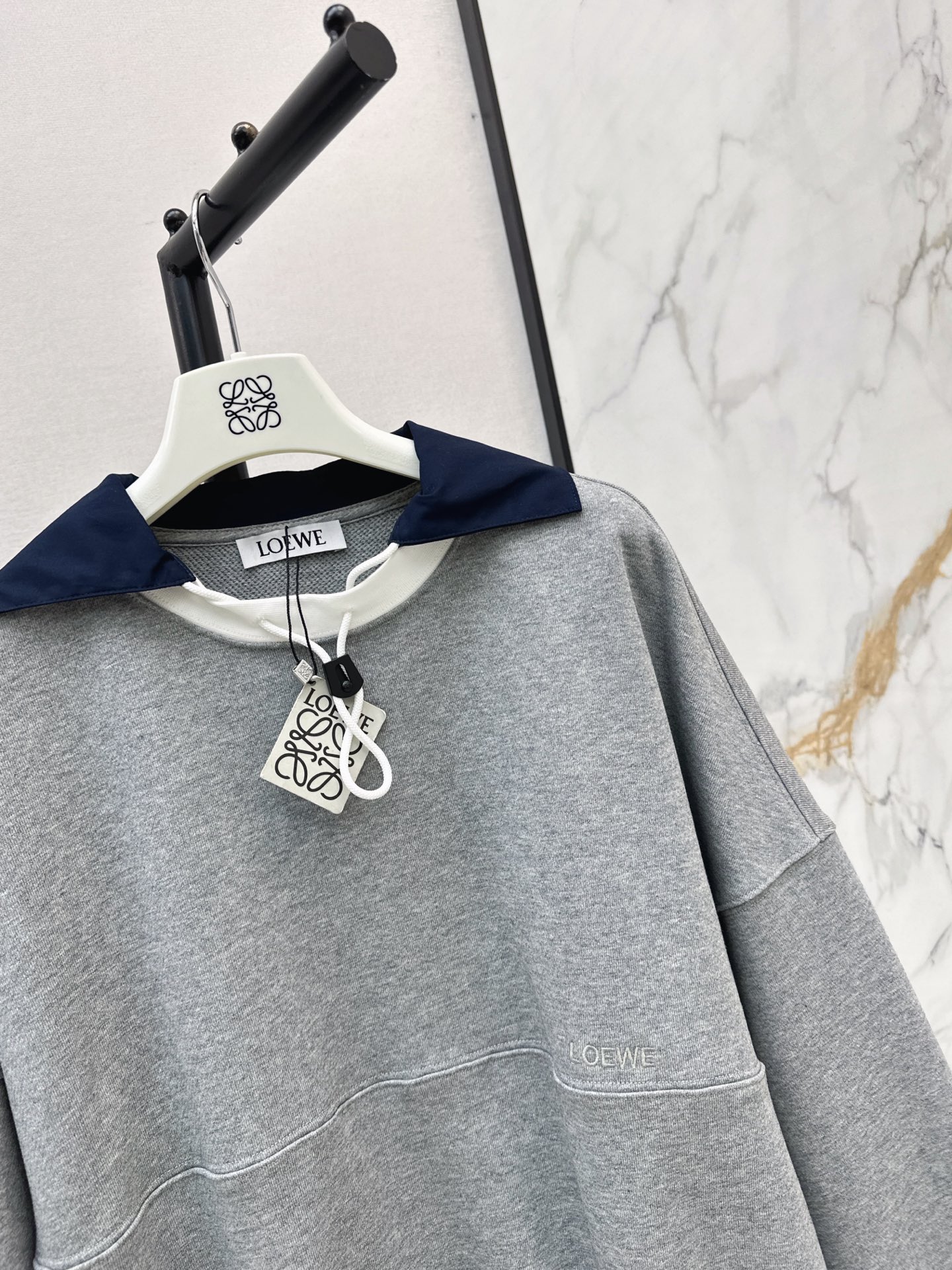 Loe 26fw drawstring sweatshirt