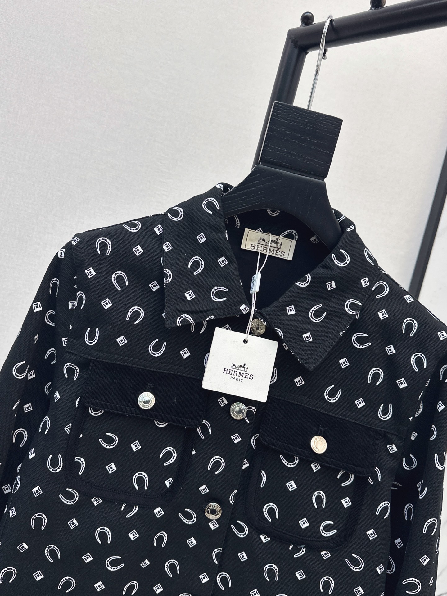 Her 26fw print jacket
