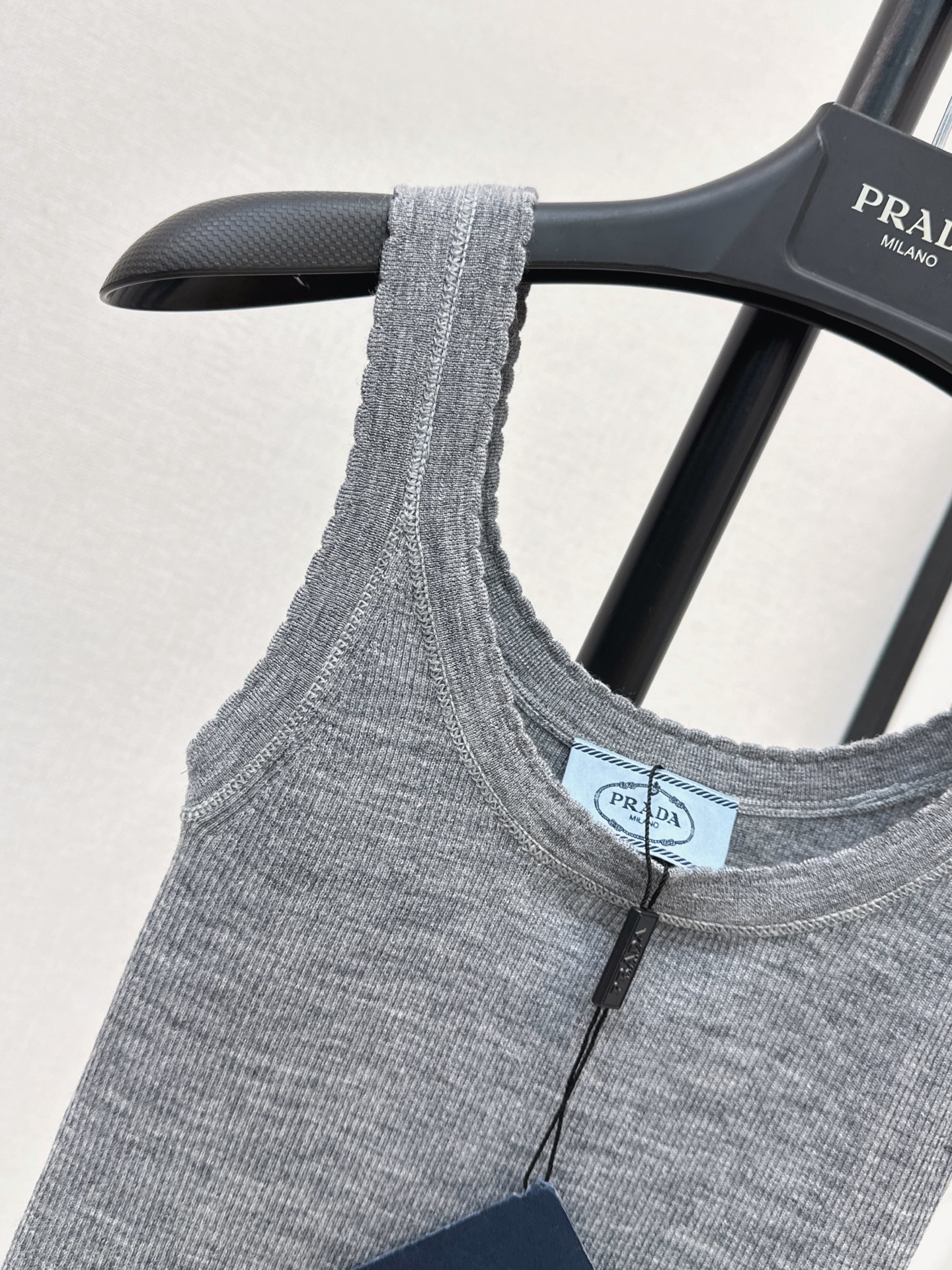 Pra 26fw knit vest