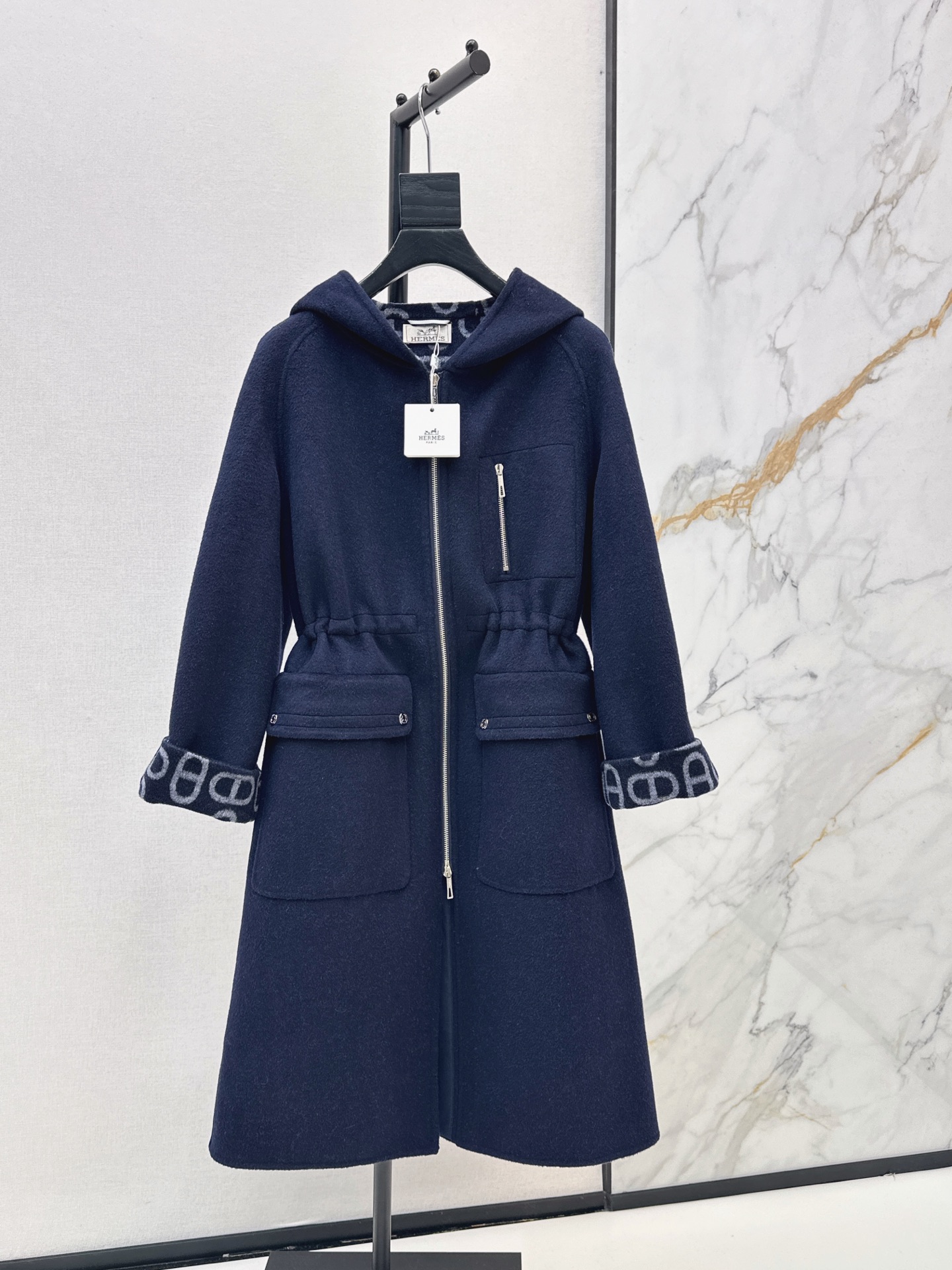 Her 26fw drawstring hooded overcoats