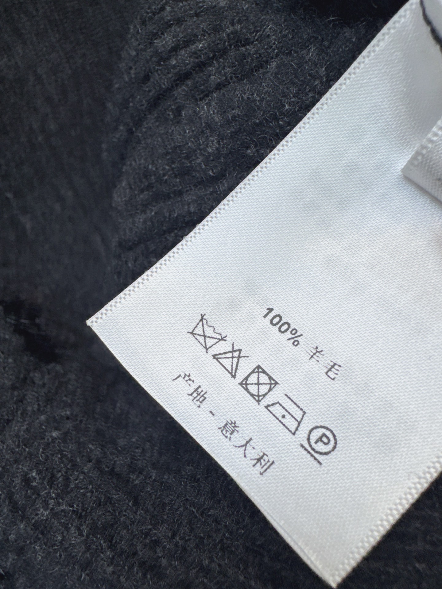 Brun 26fw embroidery zipper cardigan
