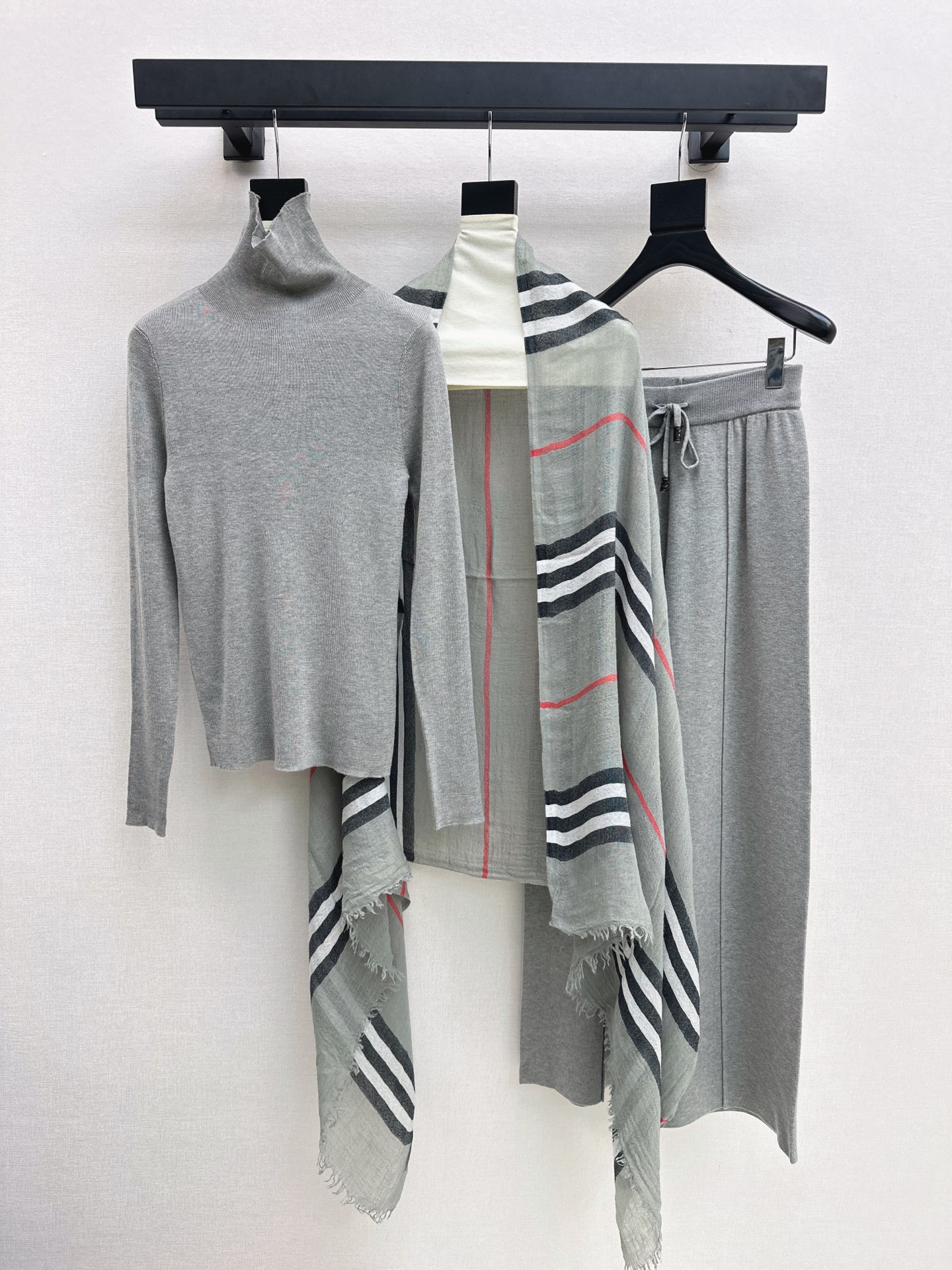 Bur 26fw knit basic tee check shawls pants set