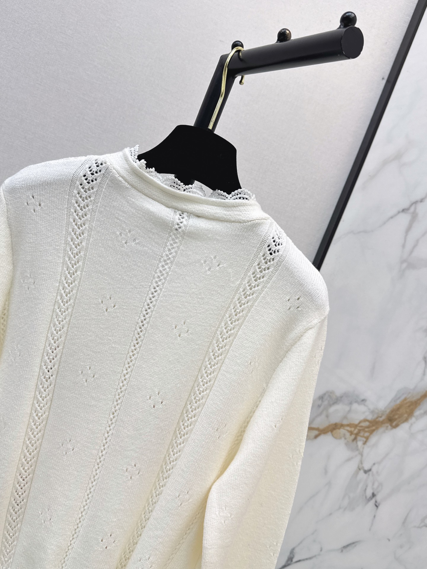 Chan 26fw embroidery knit cardigan