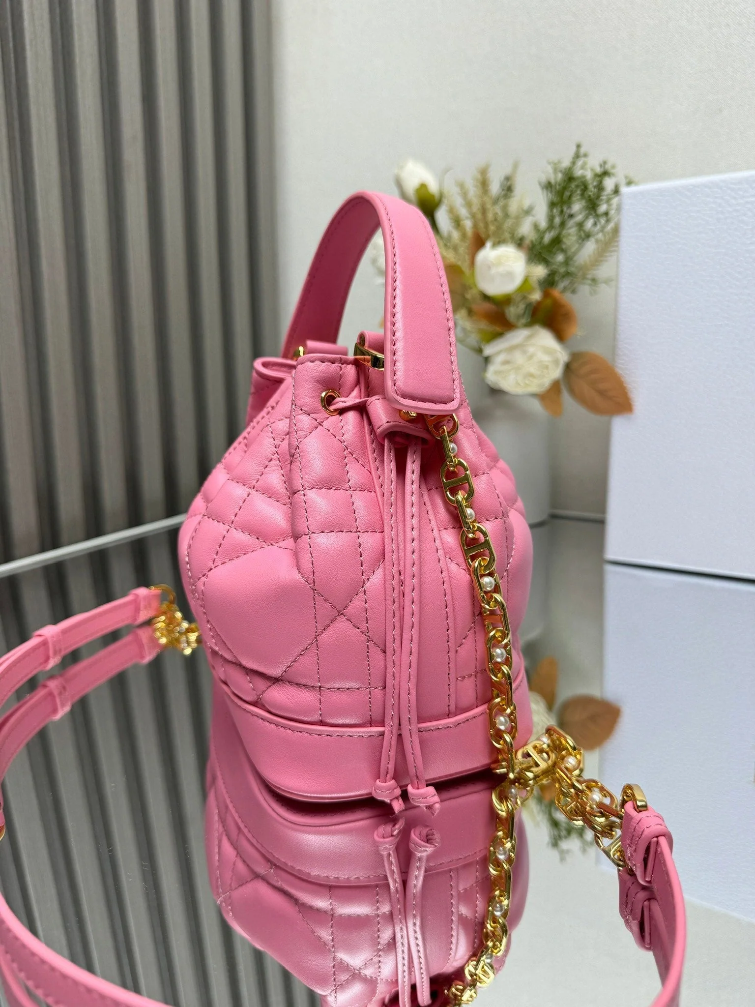 D Small Jolie Bucket Bag