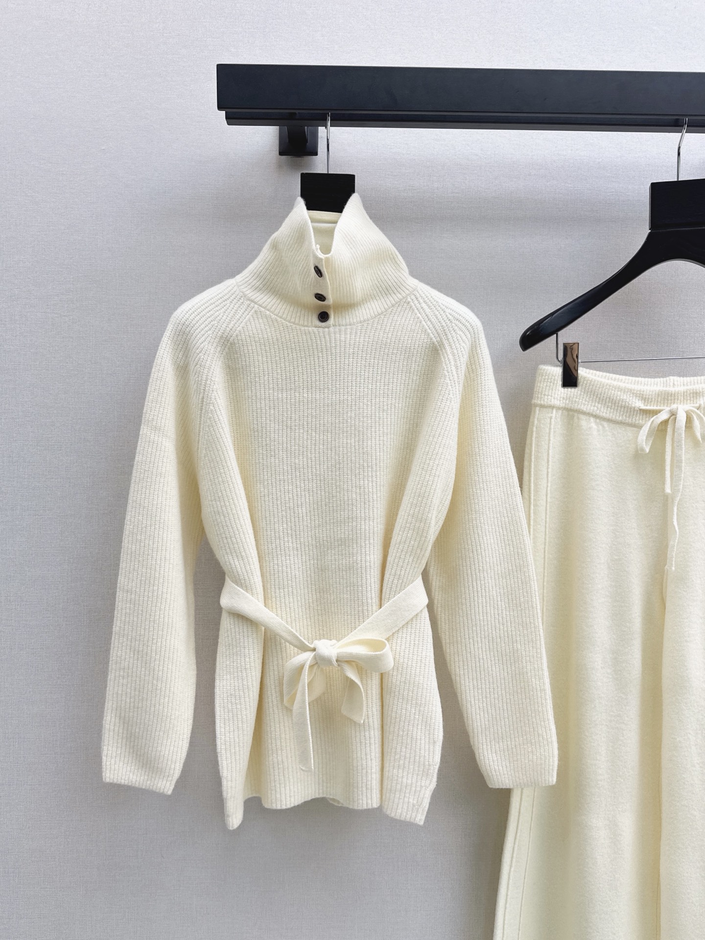 Her 26fw wool sweater pants sets