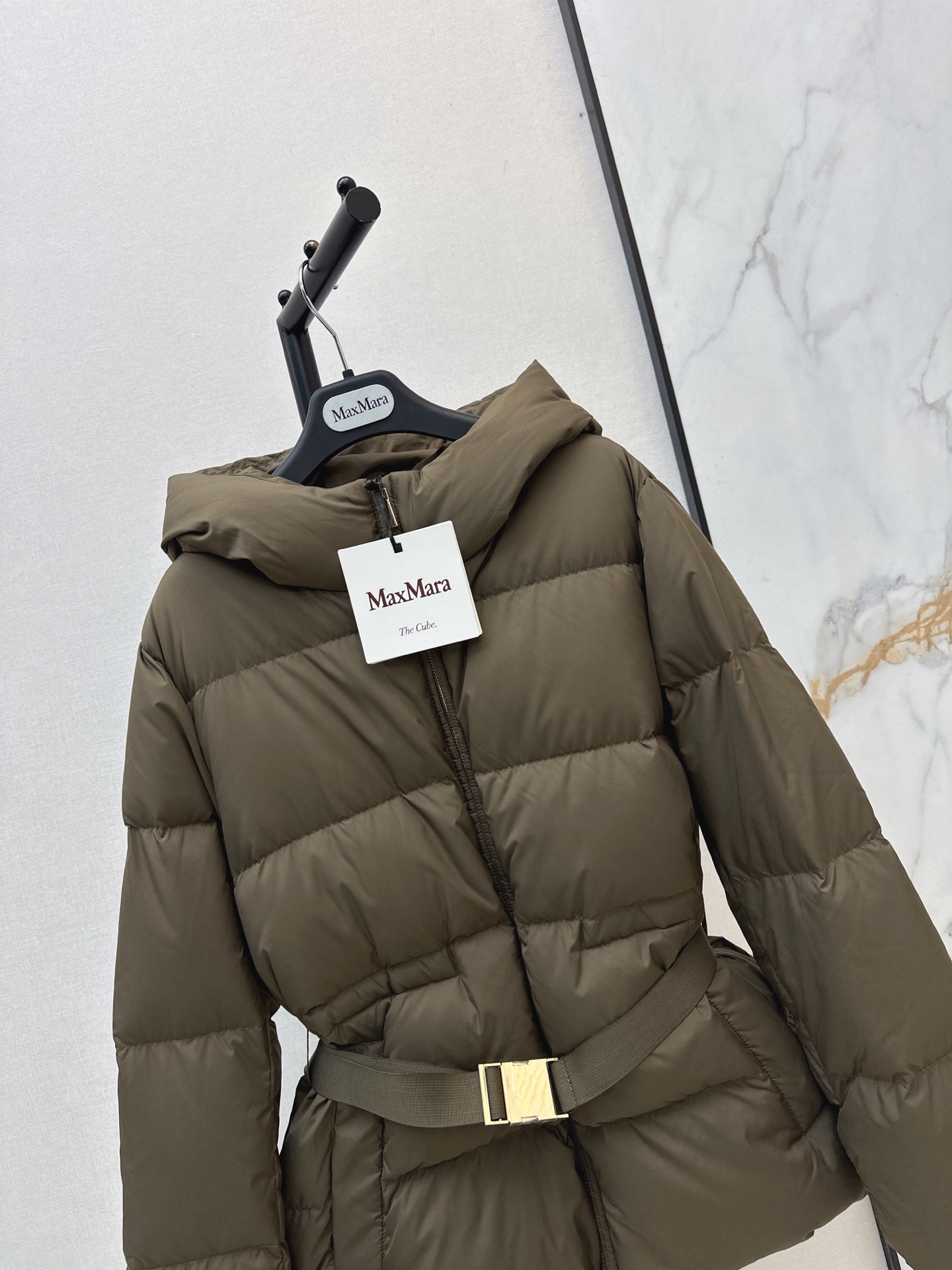 Max 26fw hooded down jacket
