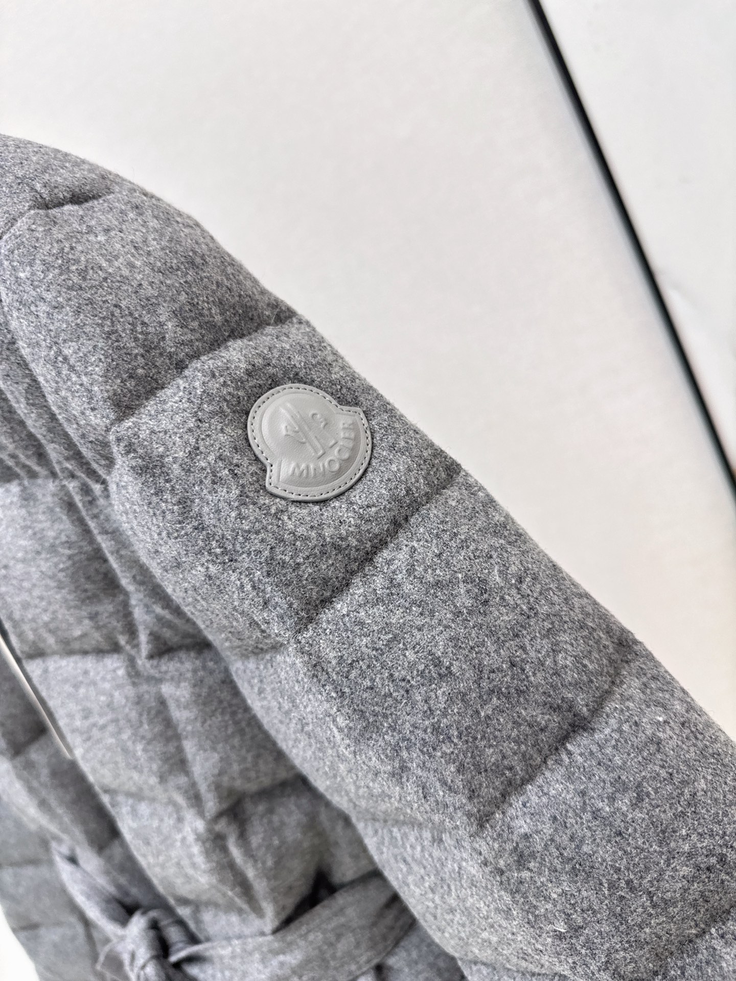 Monc 26fw belted down jacket
