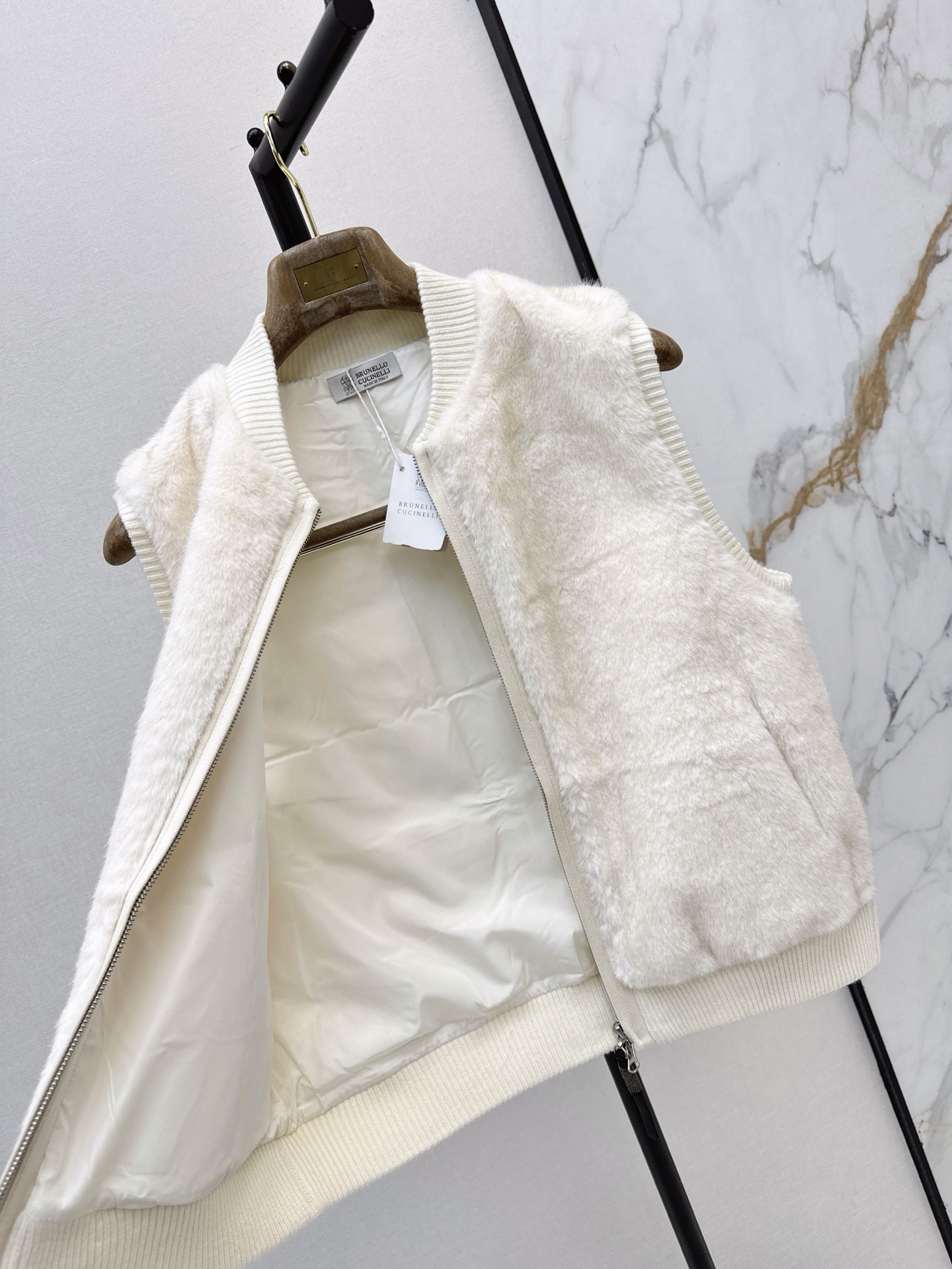 Brun 26fw down vest