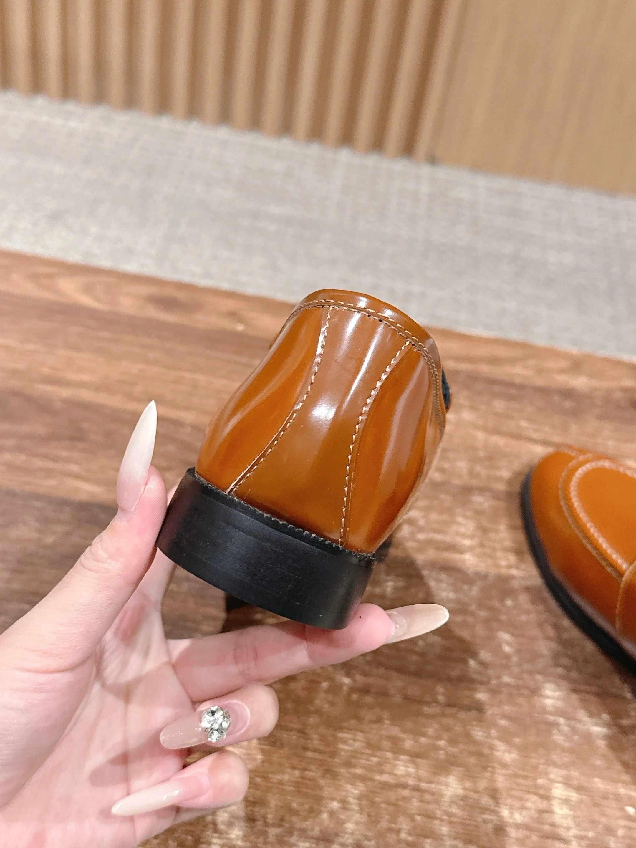 Celi 25fw loafer shoes