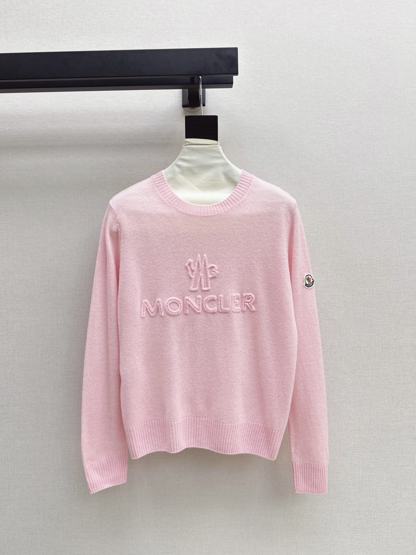 Monc 26fw embroidery knitwear