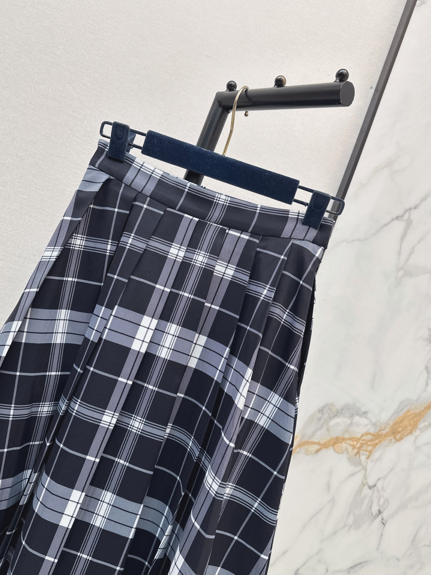 Loui 26fw check pleated skirt