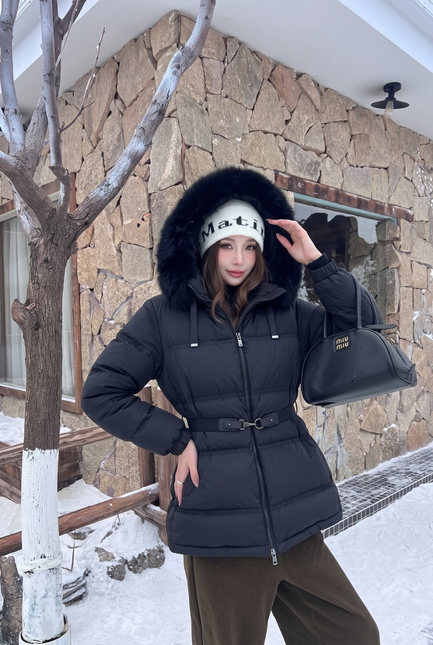 Max 26fw fur-trim hooded belted down jacket