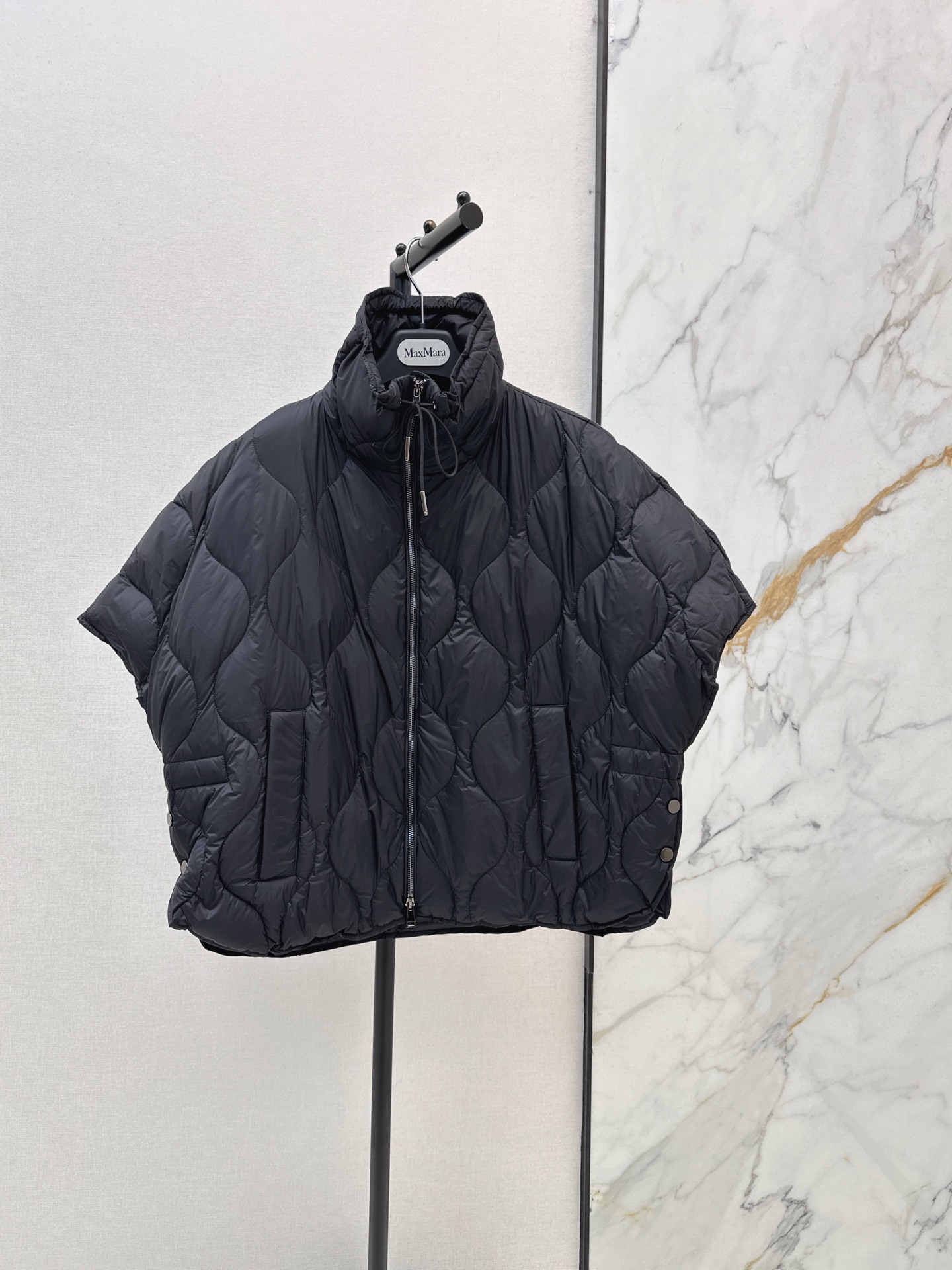 Max 26fw down vest jacket
