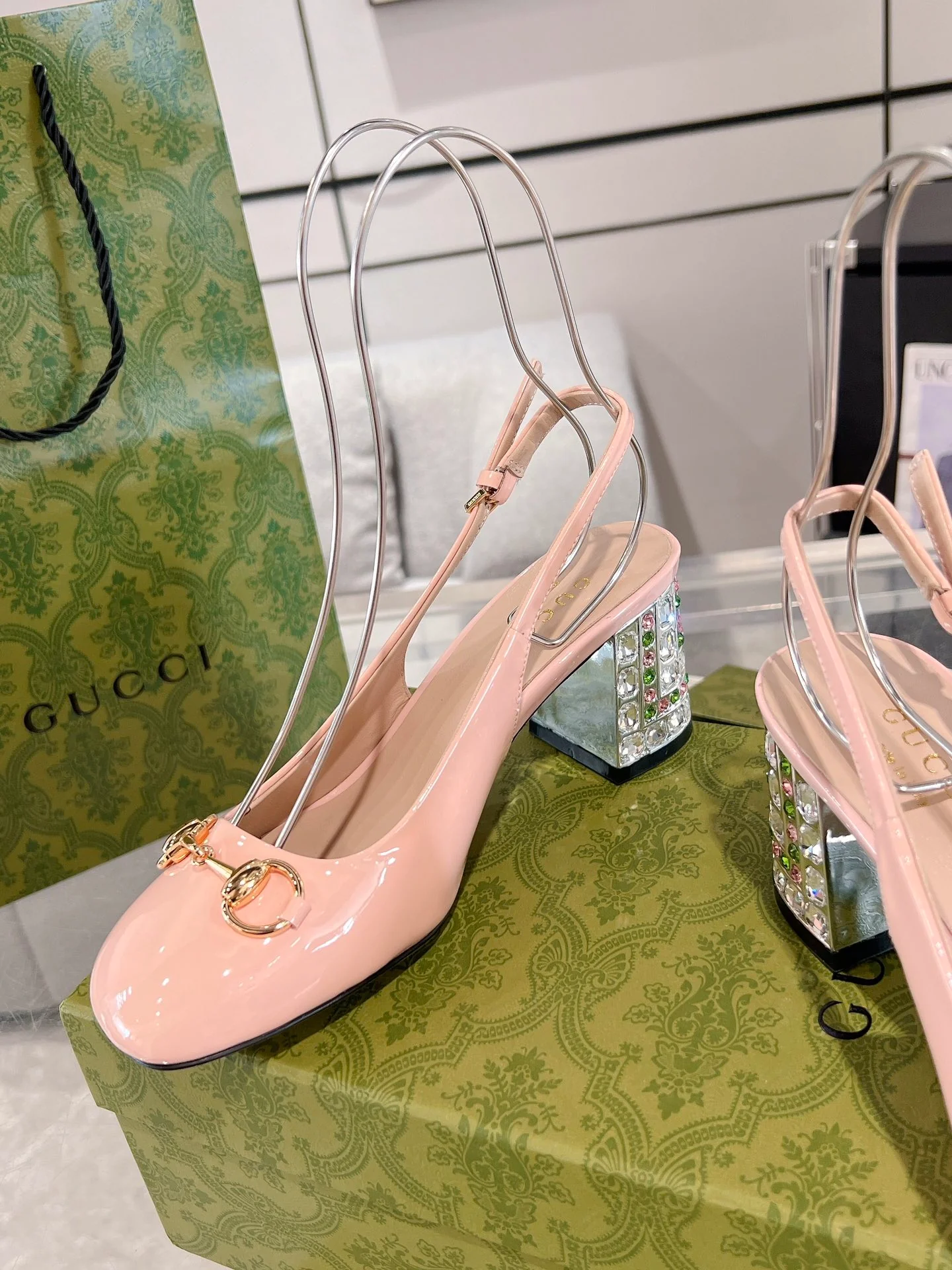 Gucc 26ss rhinestone slingback chunky heel