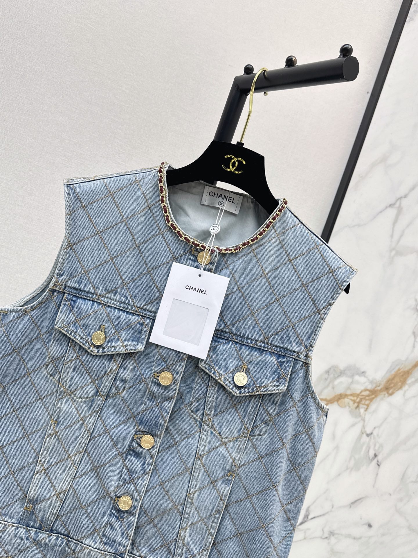 Chan 26fw cropped vest jacket