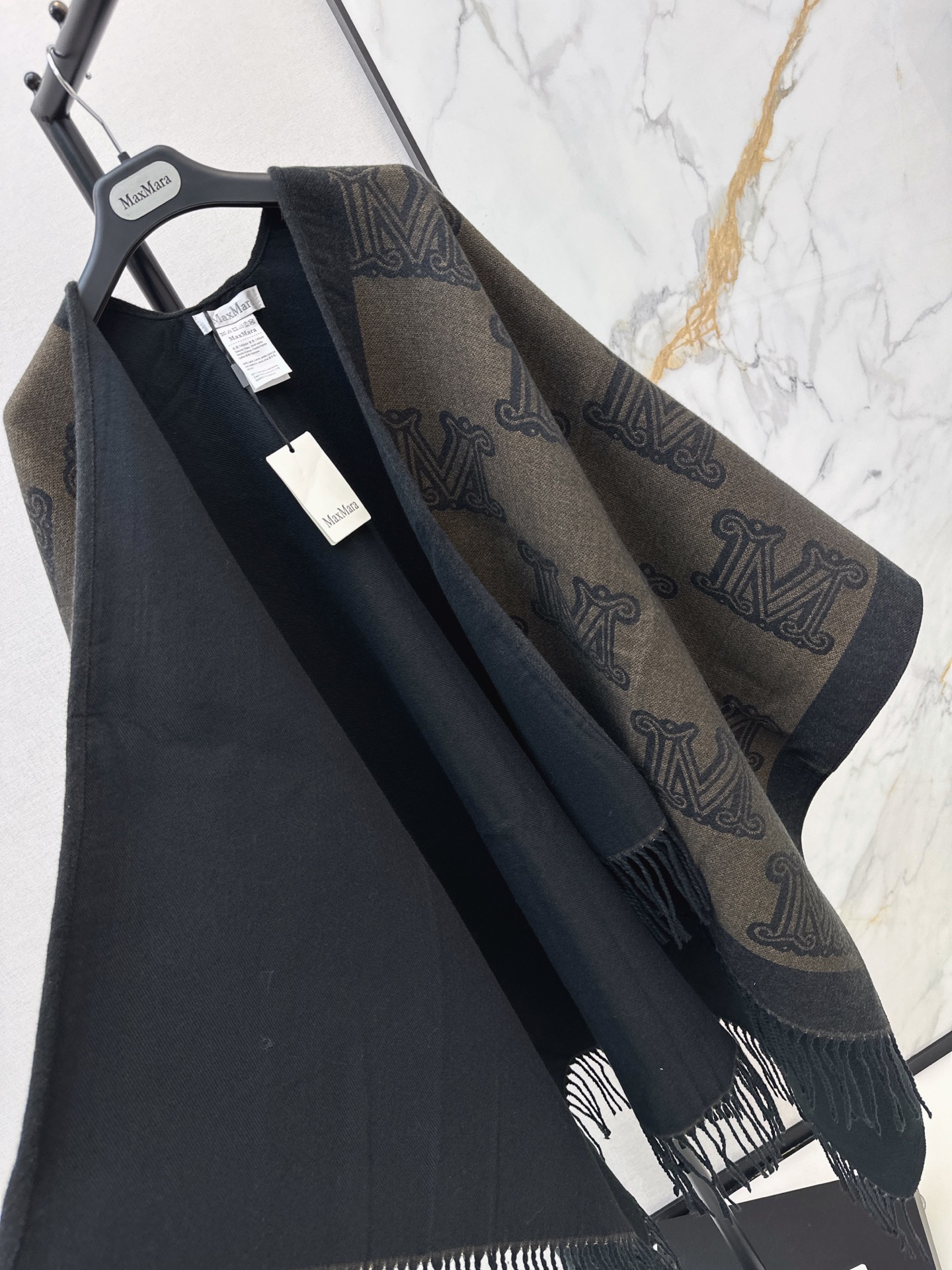 Max 26fw wool shawls