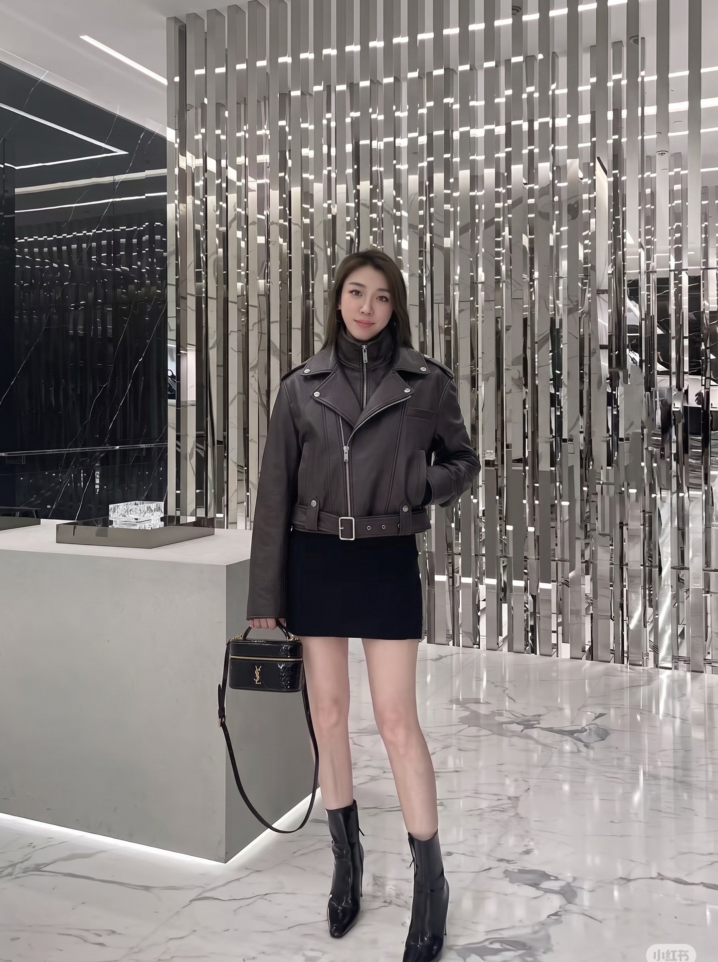 Sain 26fw cropped moto leather jacket