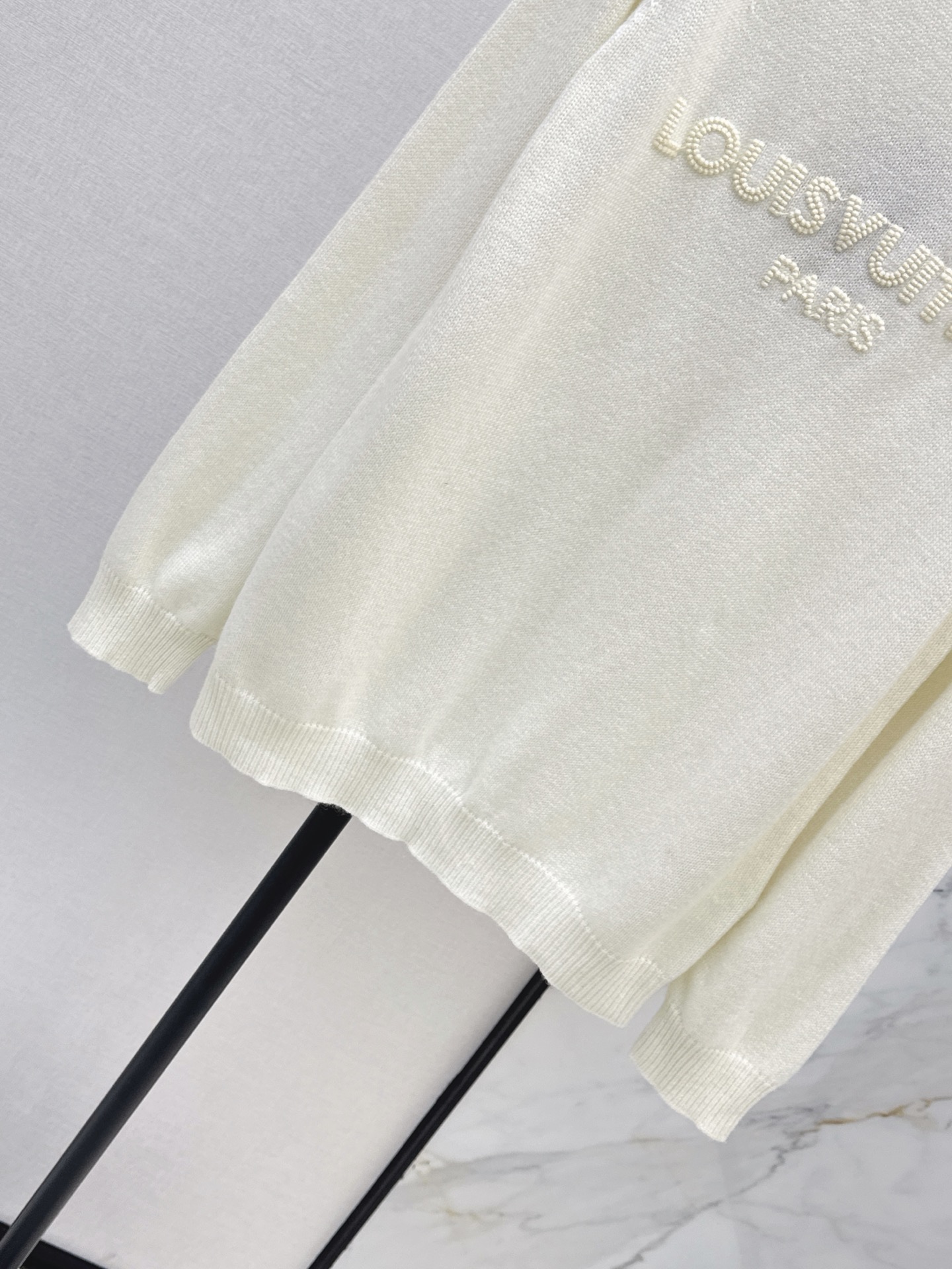 Loui 26fw embroidery sweater