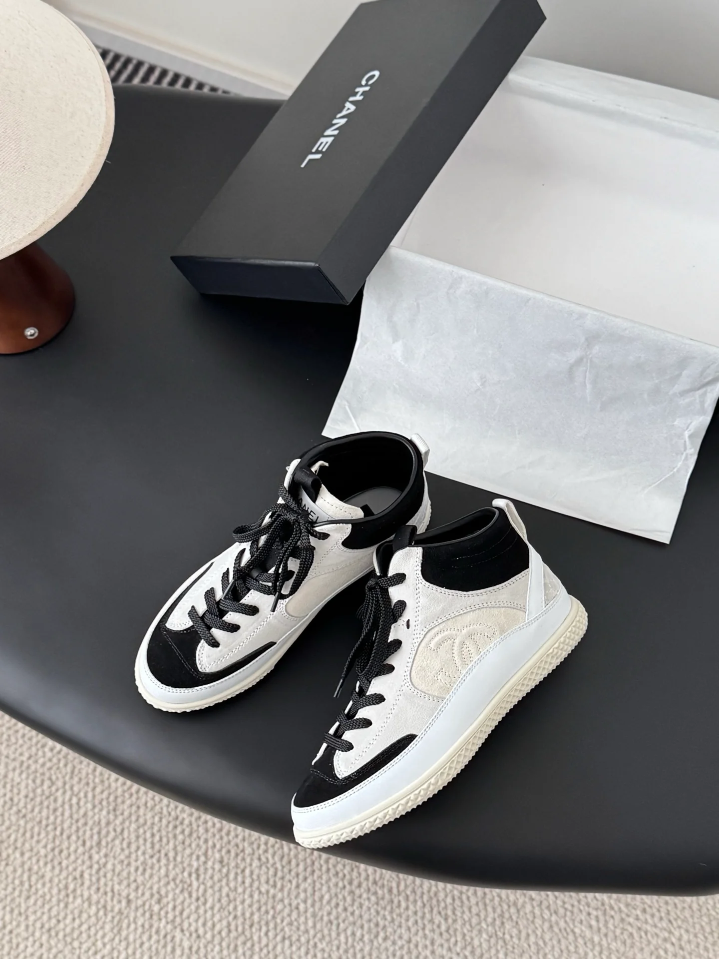 Chan 25fw sneaker with high tops