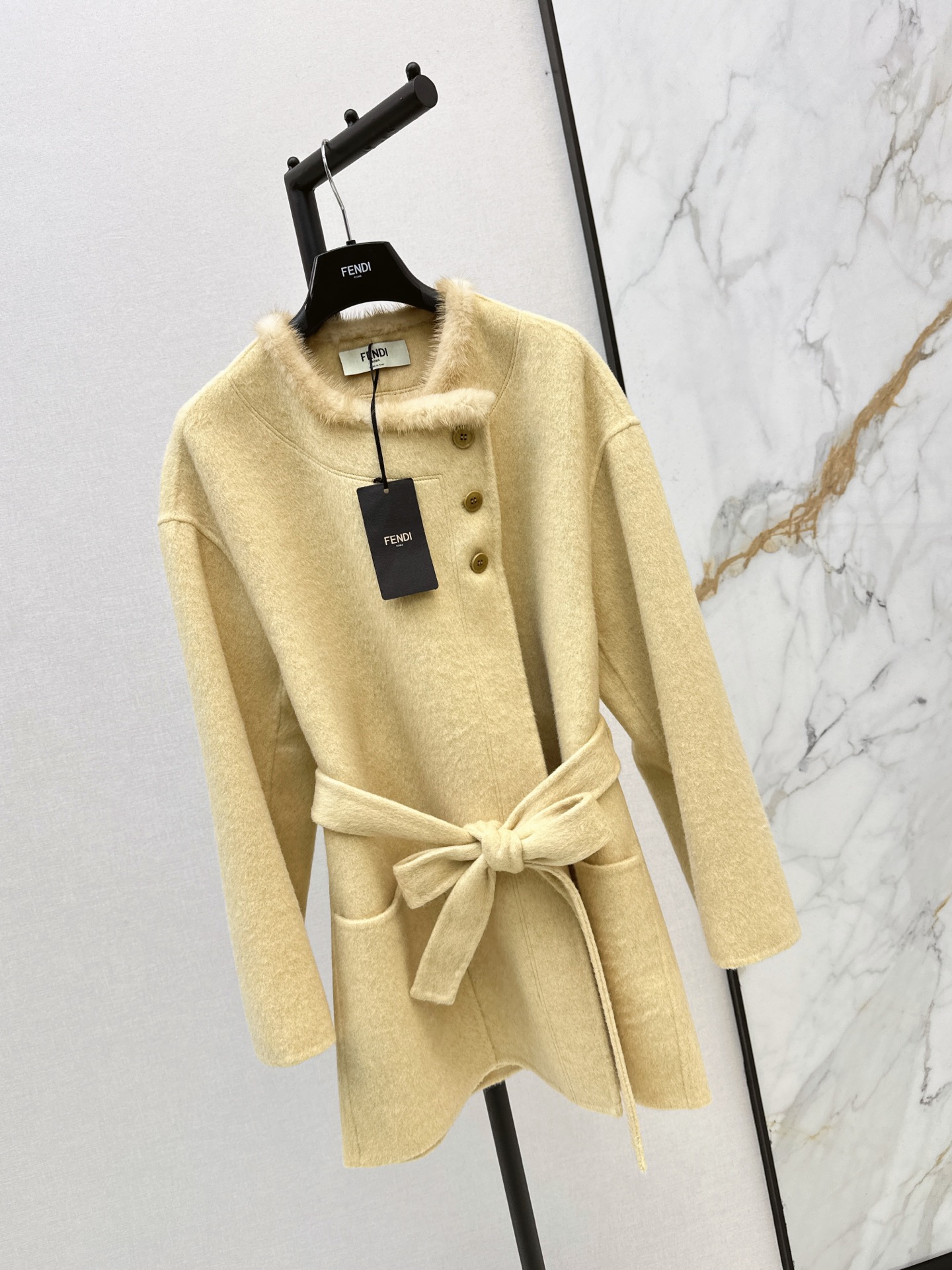 Fen 26fw fur-trim cropped belted overcoats