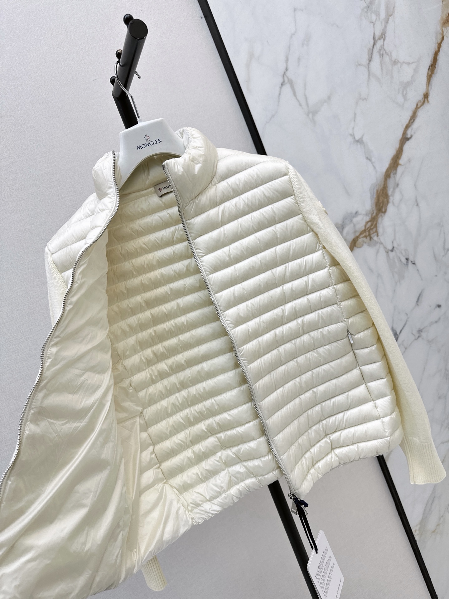 Monc 26fw cropped down jacket