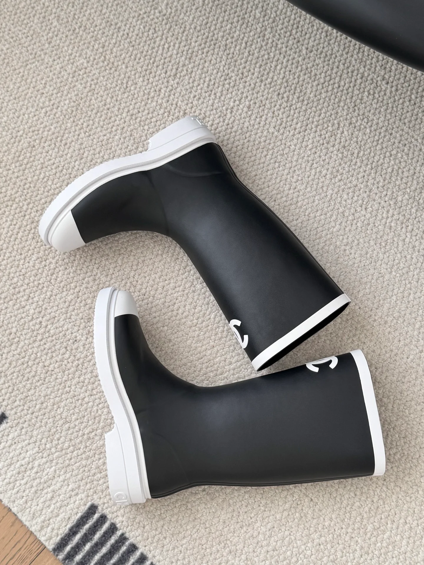 Chan 25fw rain boots