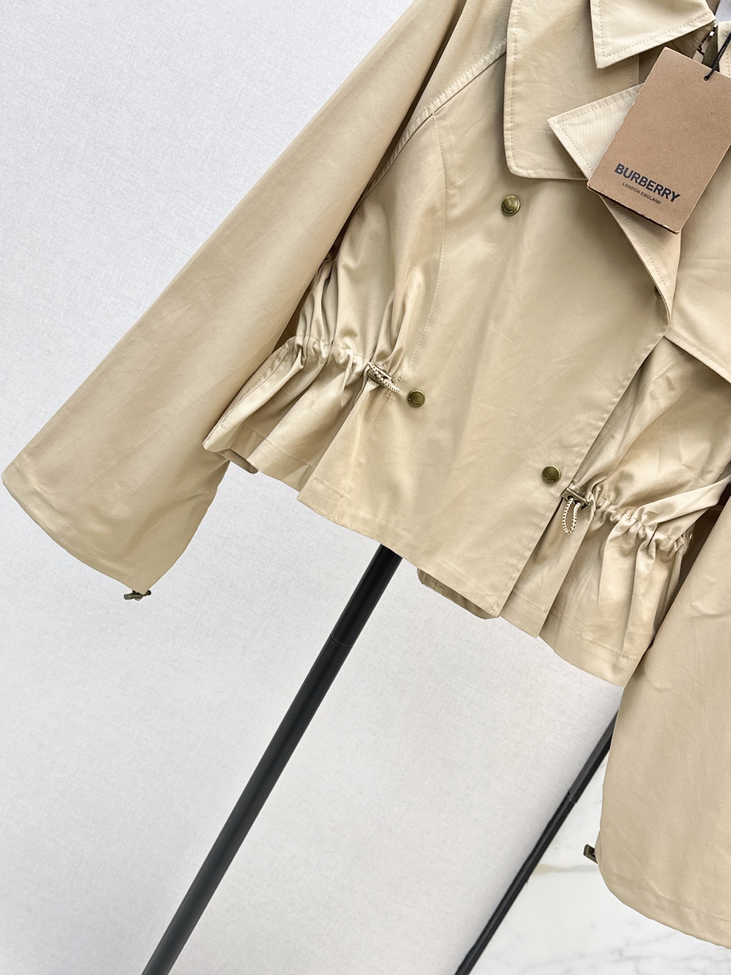 Bur 26fw cropped drawstring hooded trench coats
