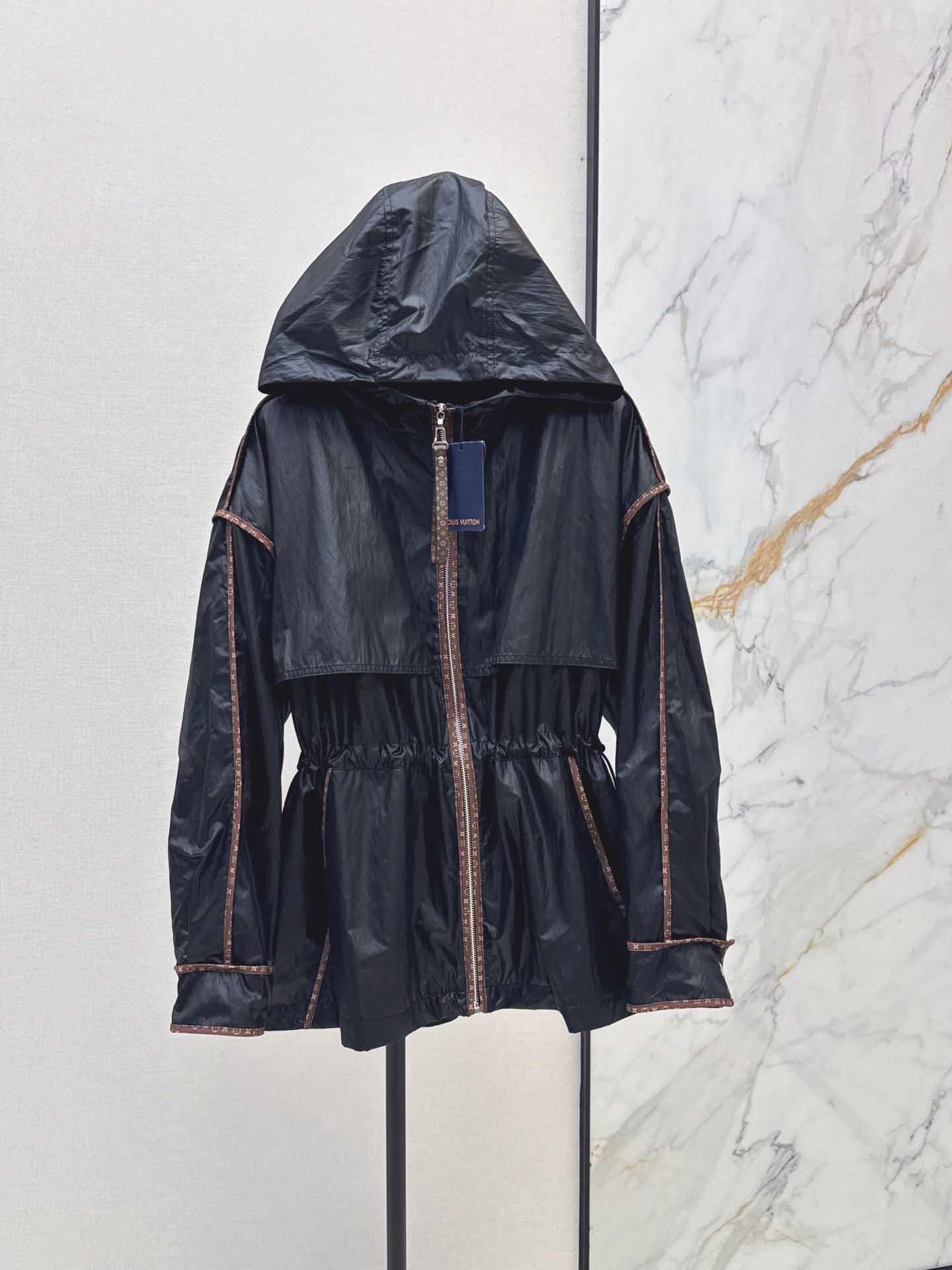 Loui 26fw hooded jacket