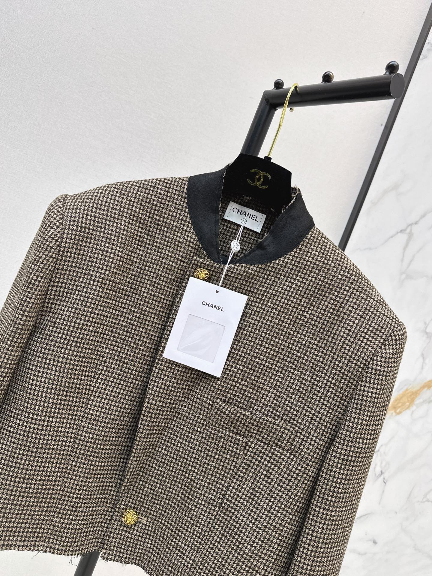 Chan 26fw cropped houndstooth jacket