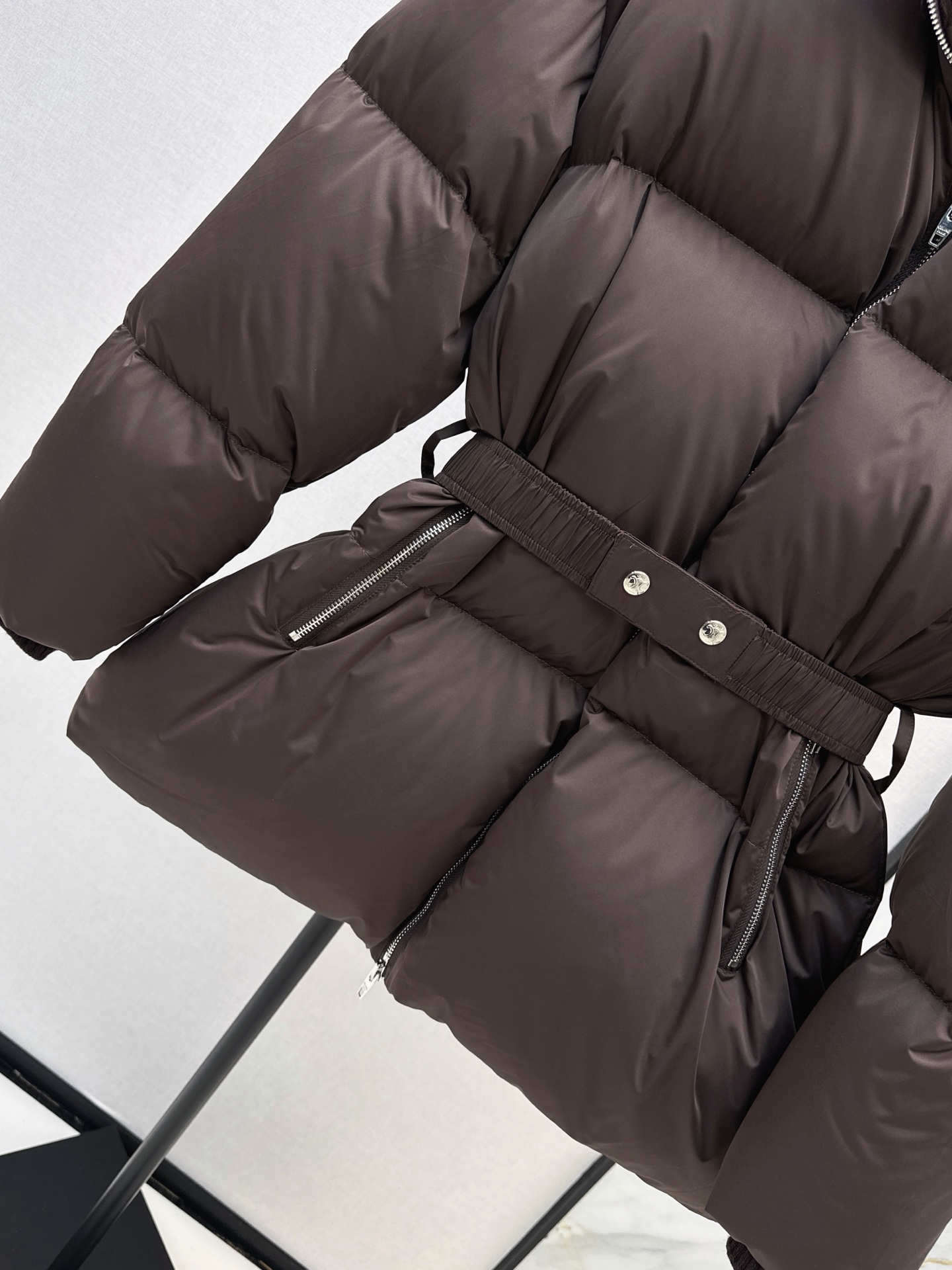 Celi 26fw belted down jacket