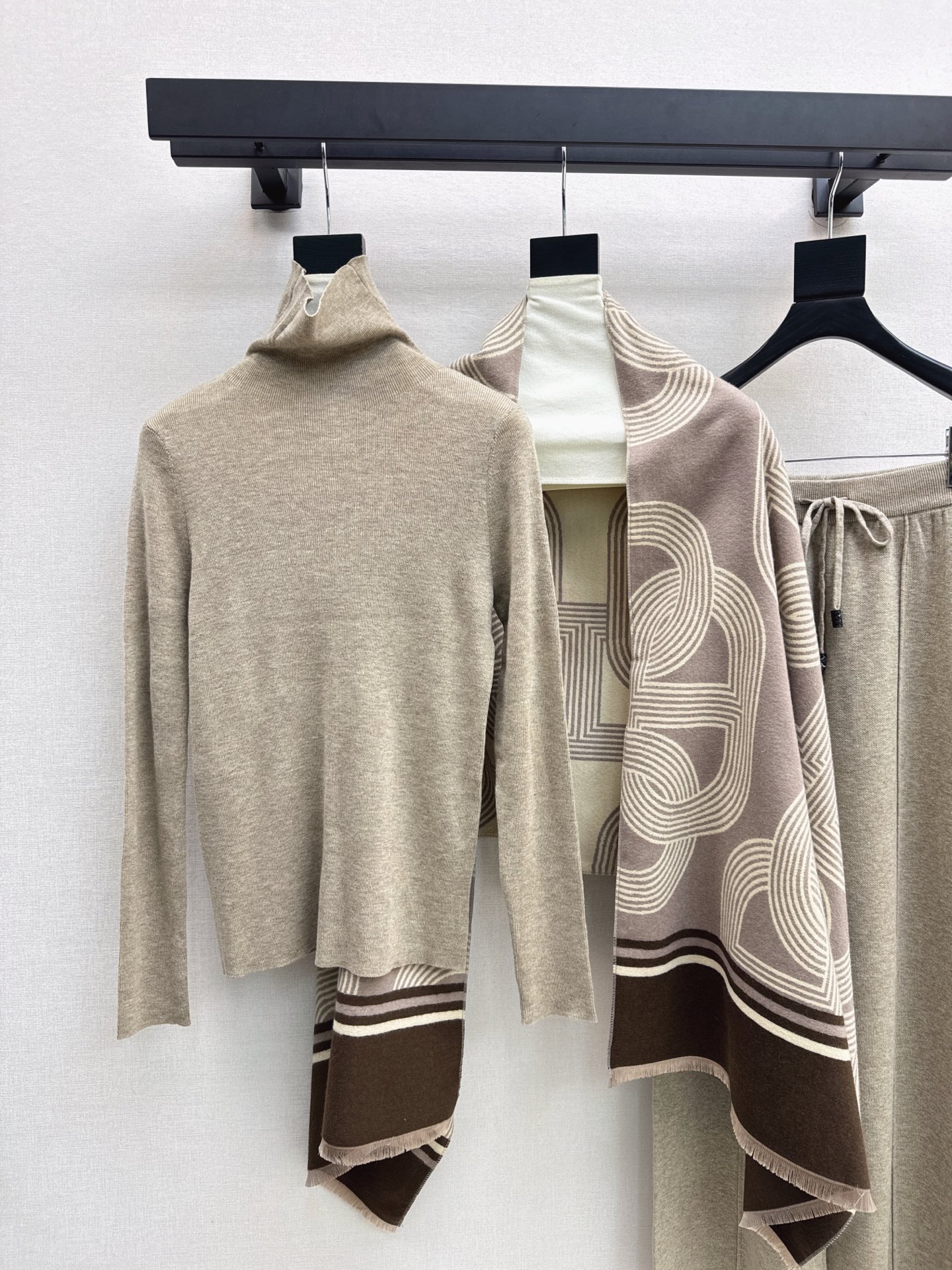 Her 26fw 3pcs knit basic tee shawls pants sets