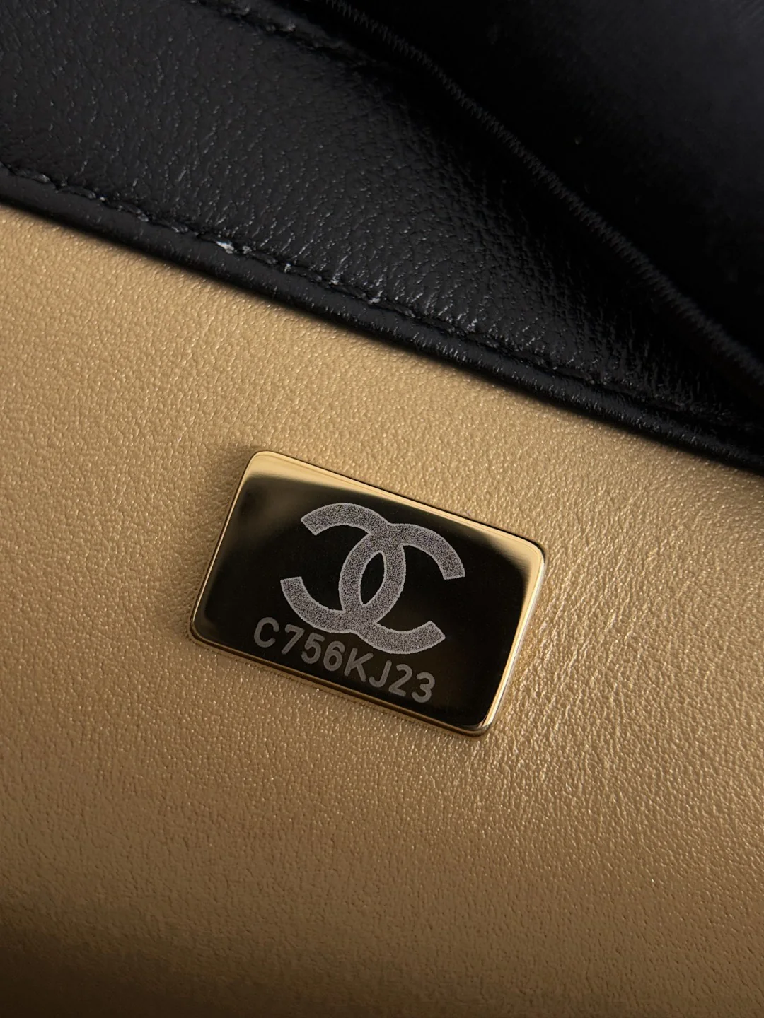 Chan 25B flap bag