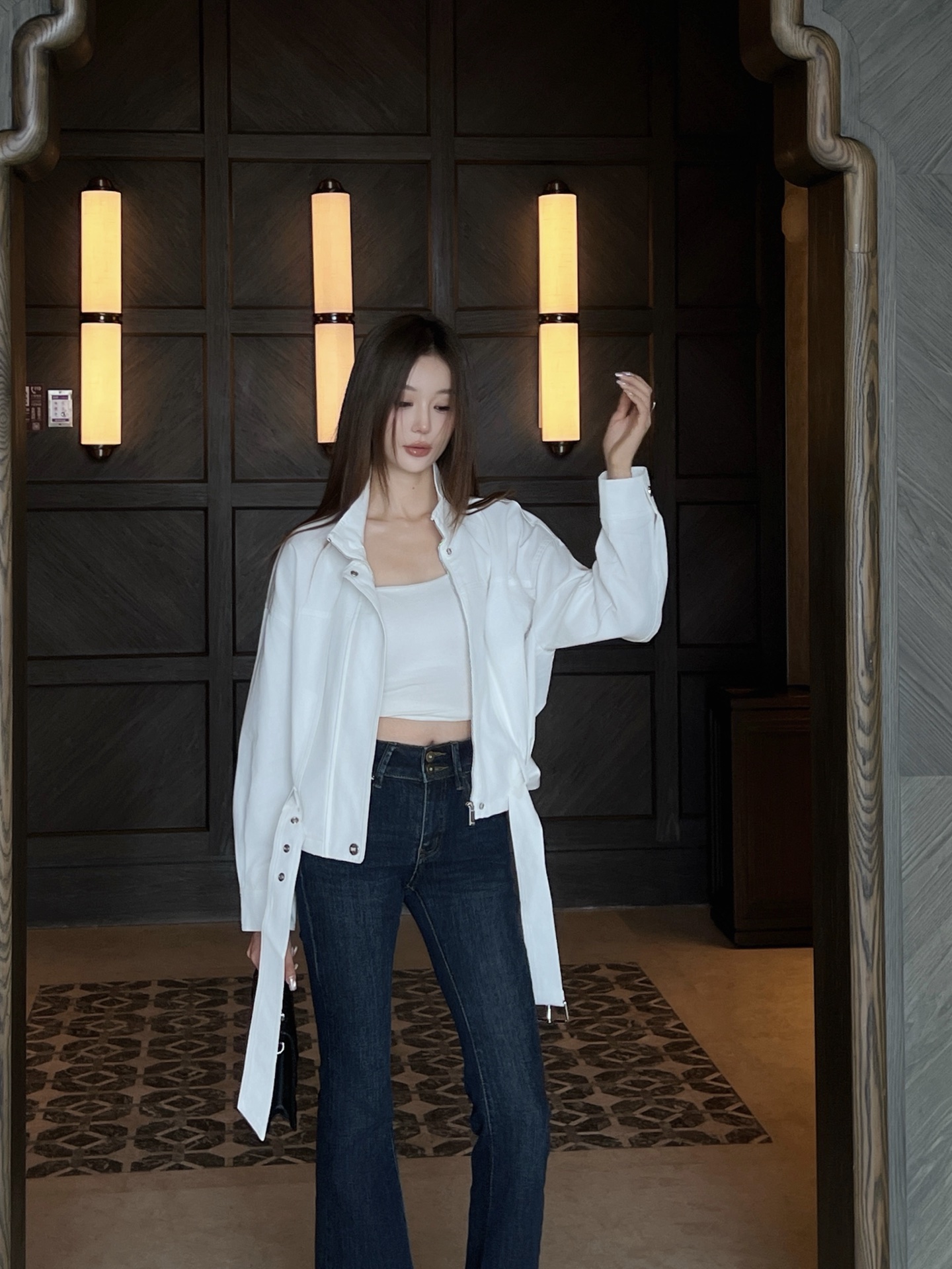 CD 26fw Stand-Collar Belted Cropped Jacket
