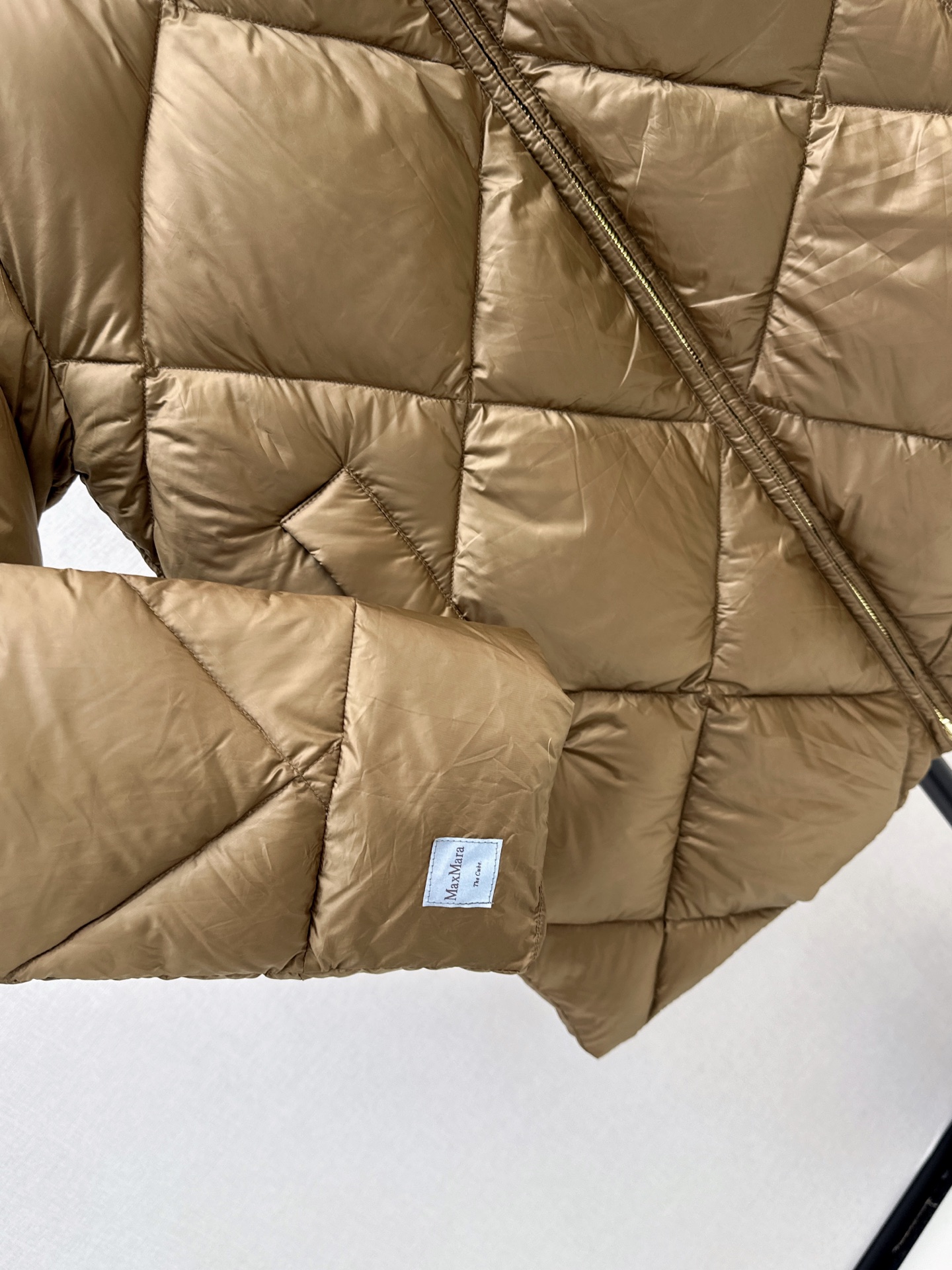 Max 26fw fur-trim down jacket