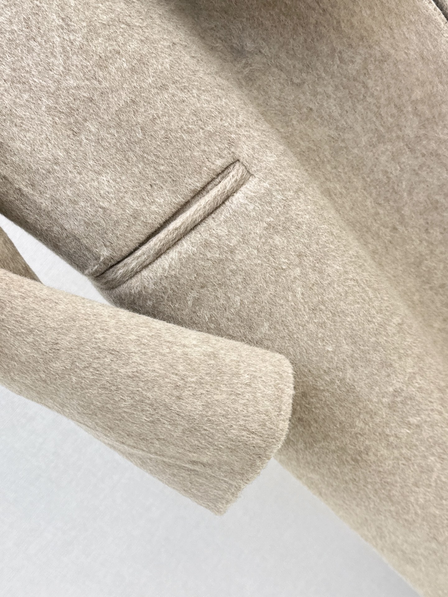 Max 26fw woolen overcoats