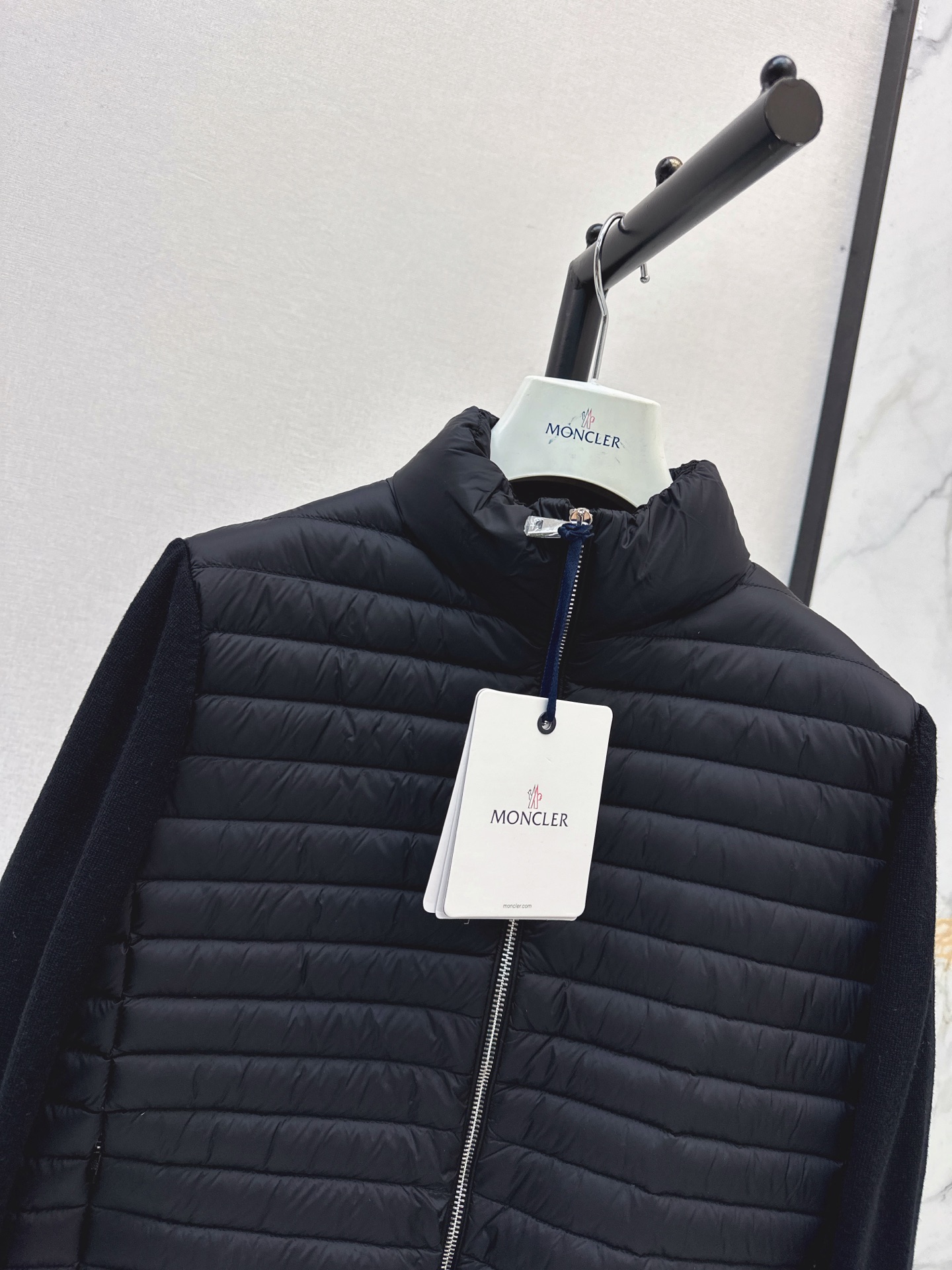 Monc 26fw cropped down jacket