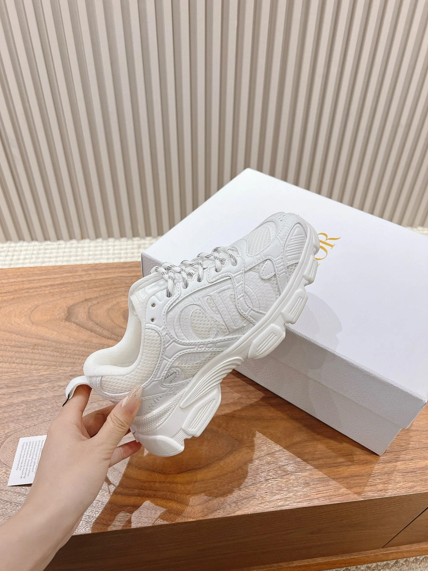 D chrono sneaker