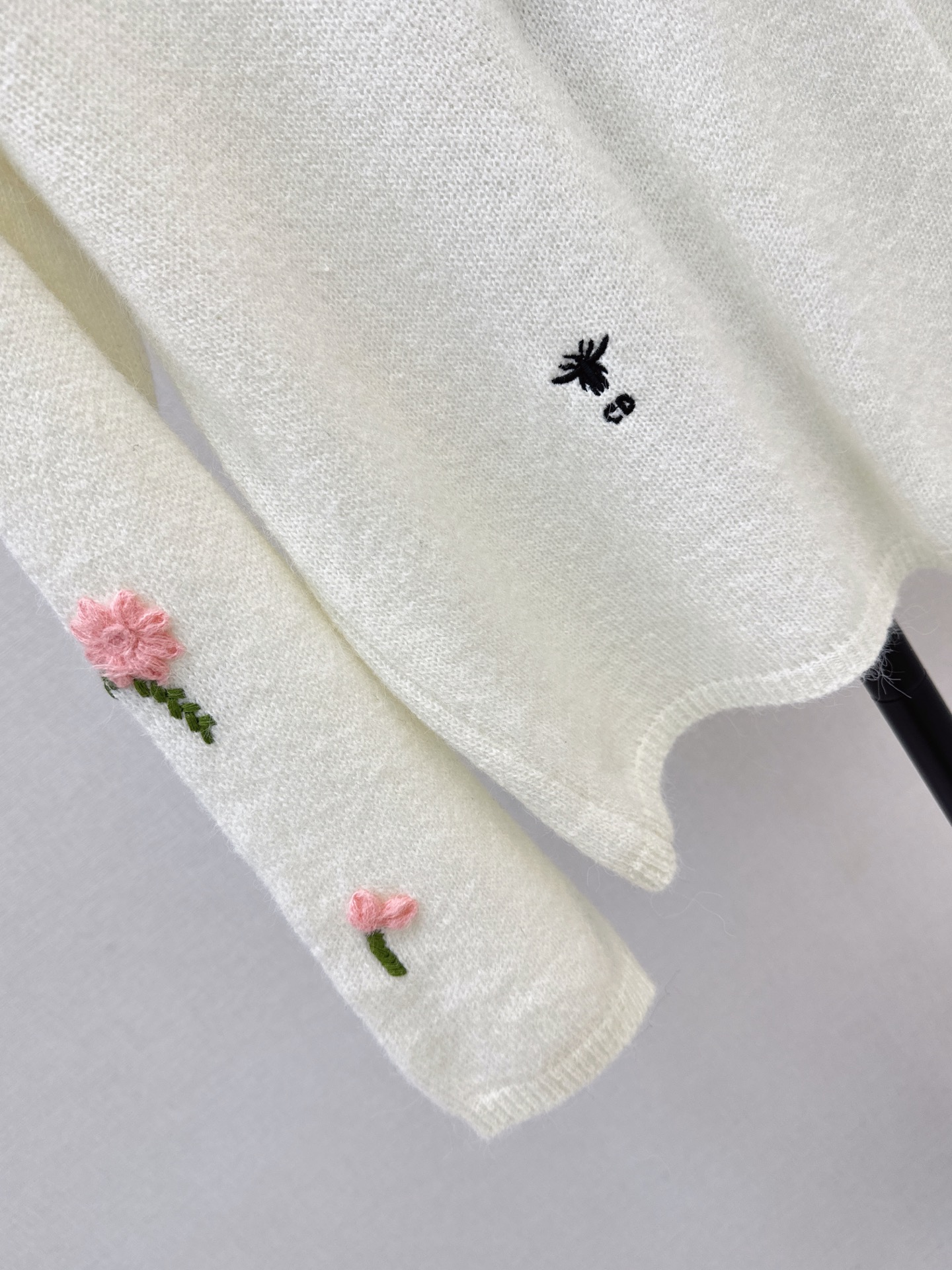 CD 26fw embroidery knit sweater